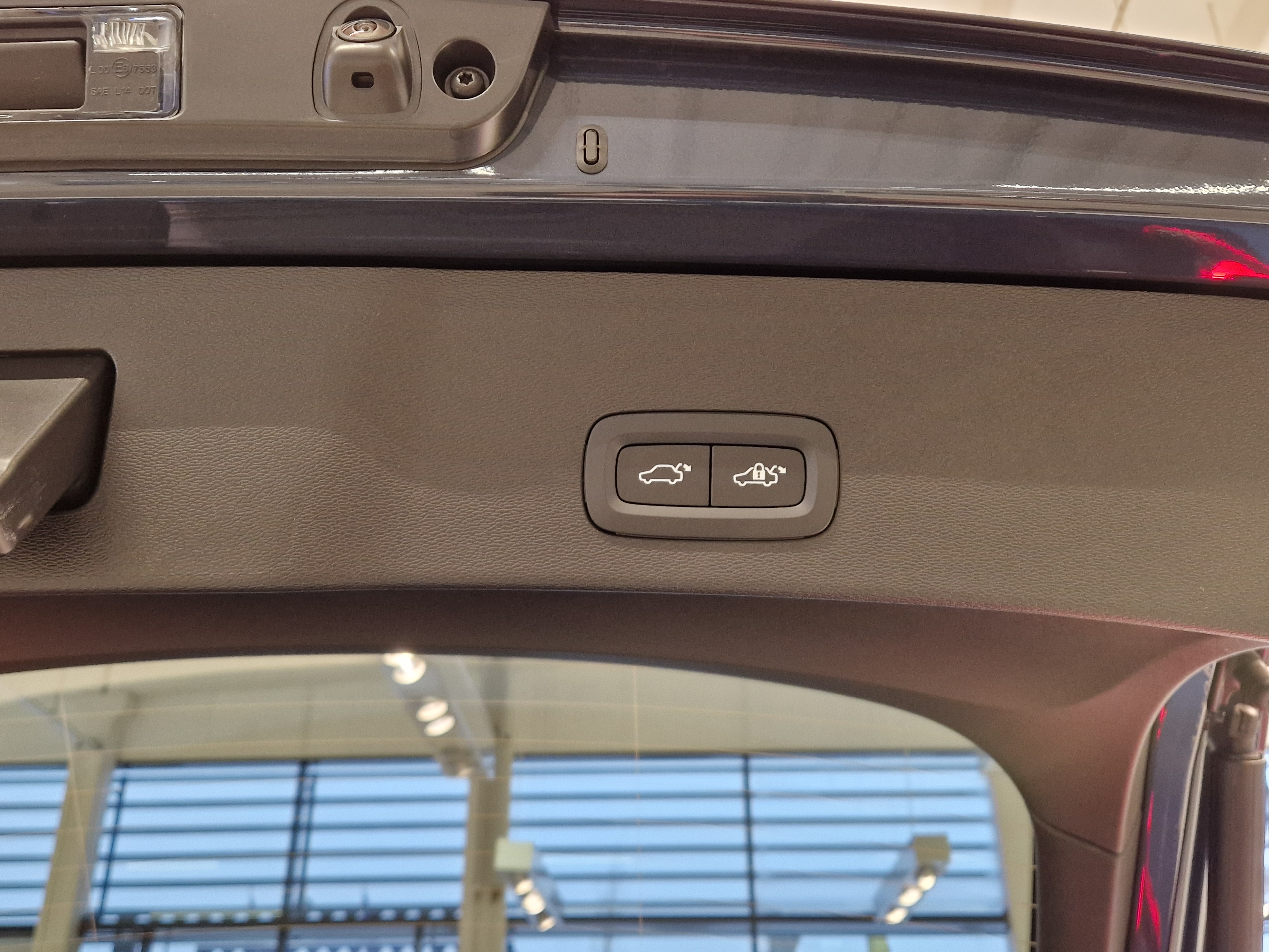 Volvo EC40 TWIN PERFORMANCE ULTRA BLACK EDITION.