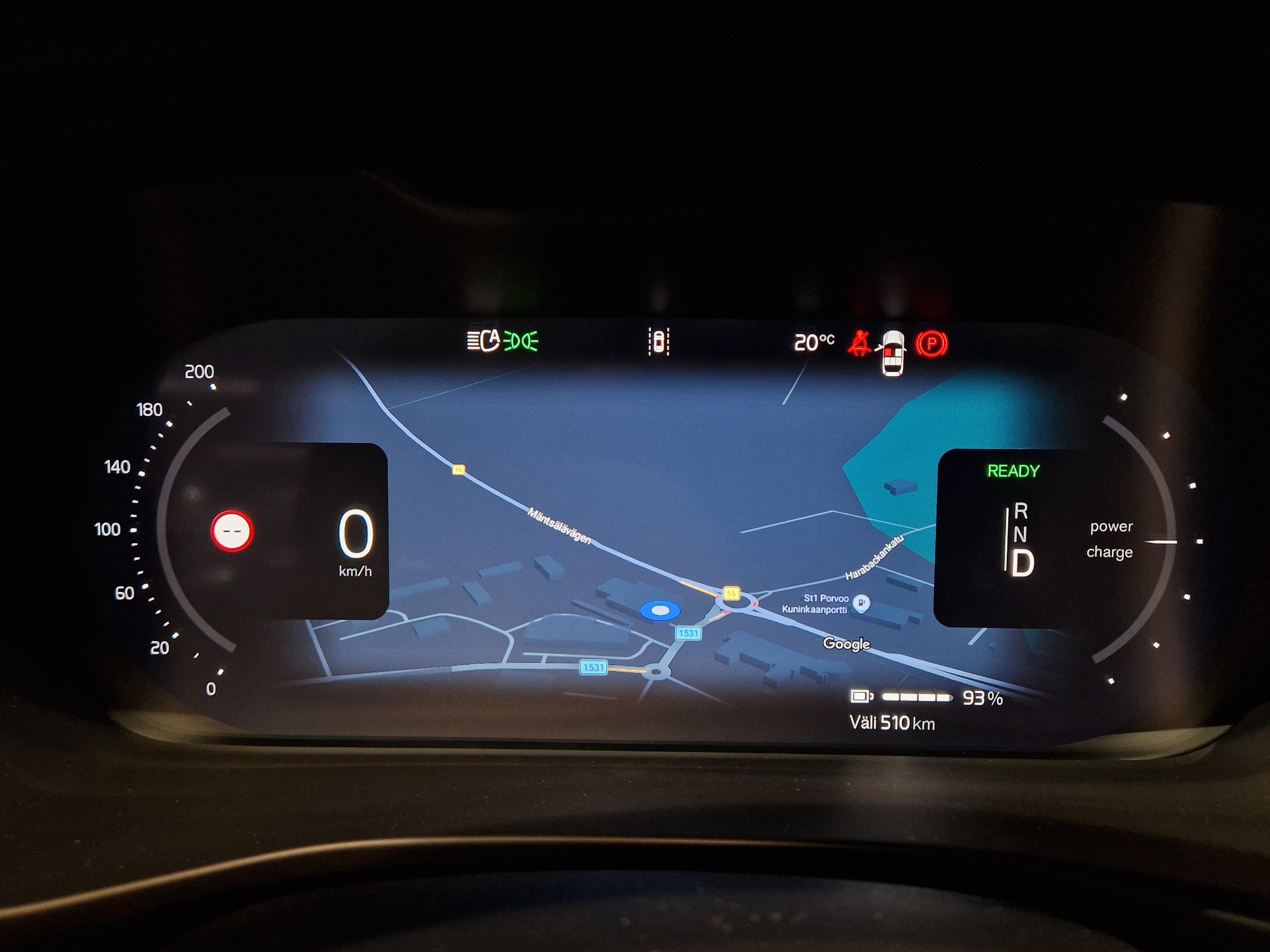 Volvo EC40 TWIN PERFORMANCE ULTRA BLACK EDITION.