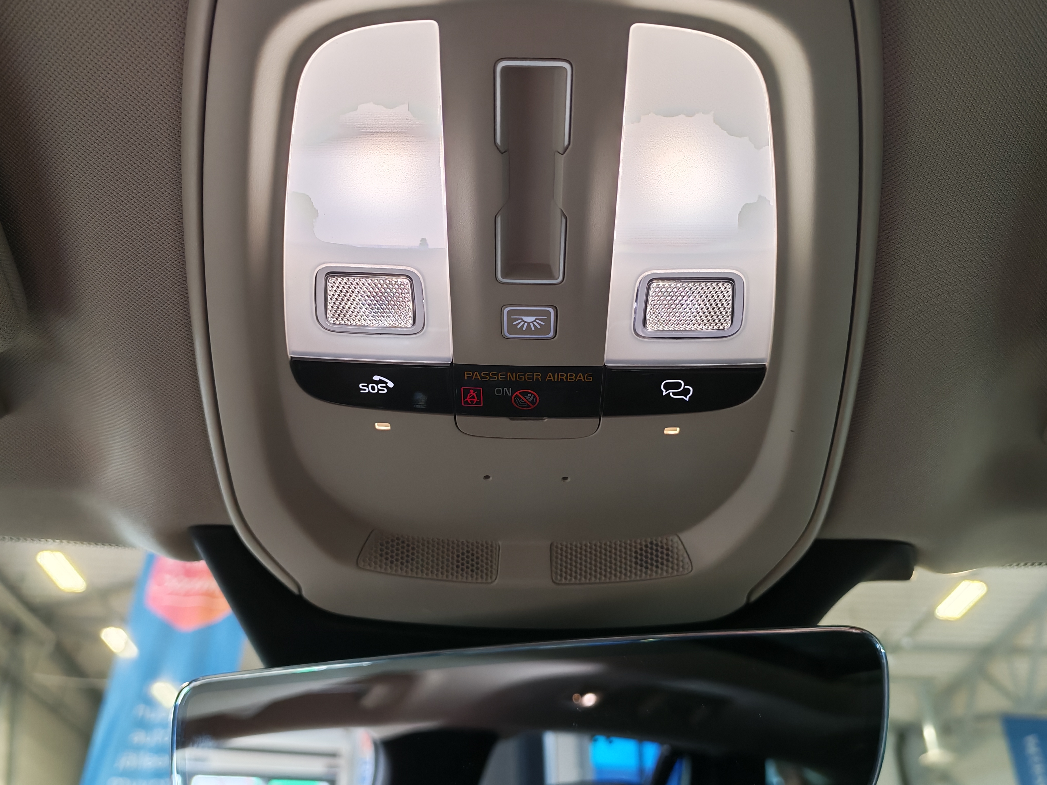 Volvo XC90 T8 AWD LONG RANGE ULTRA BRIGHT.