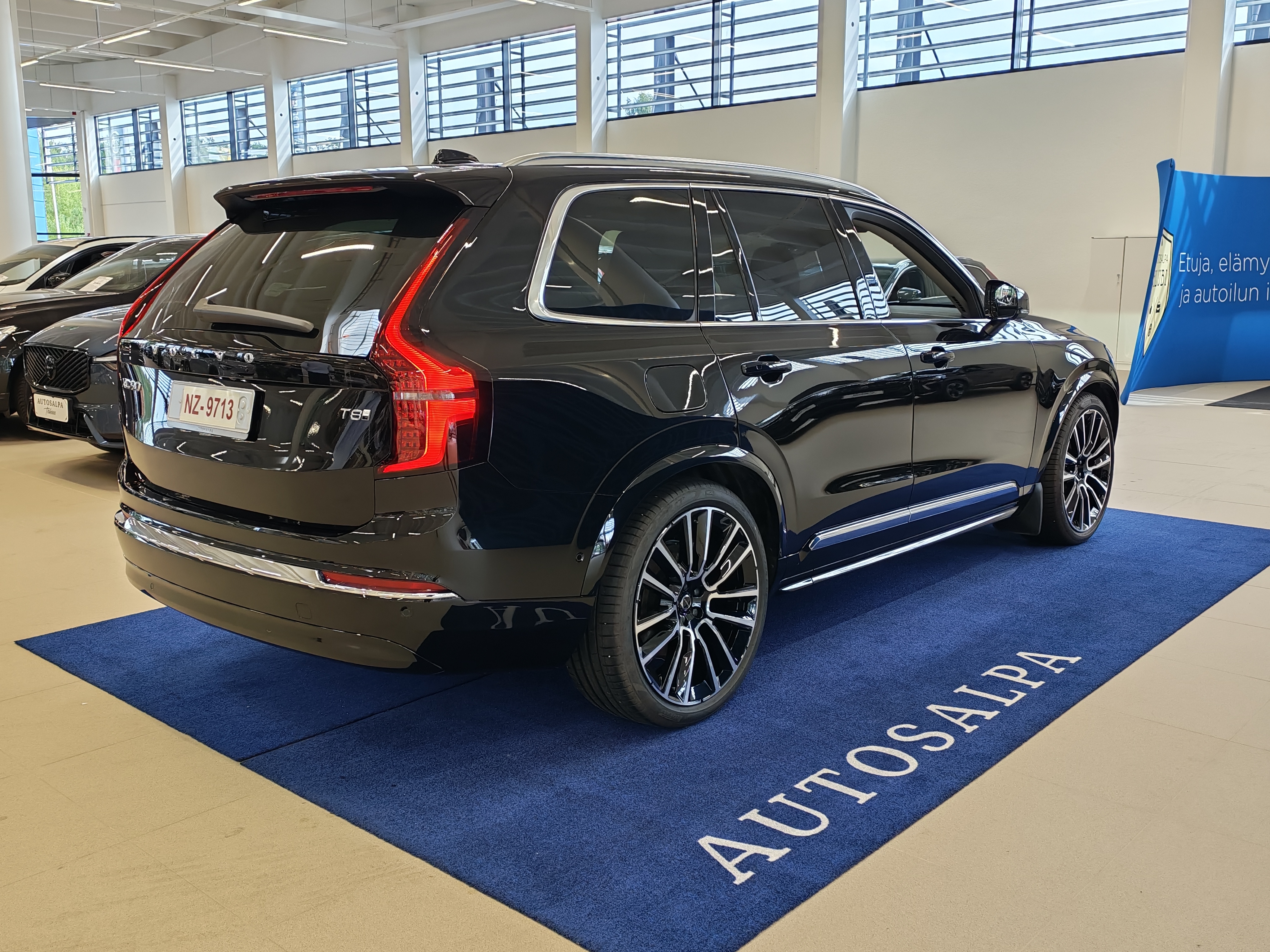 Volvo XC90 T8 AWD LONG RANGE ULTRA BRIGHT.