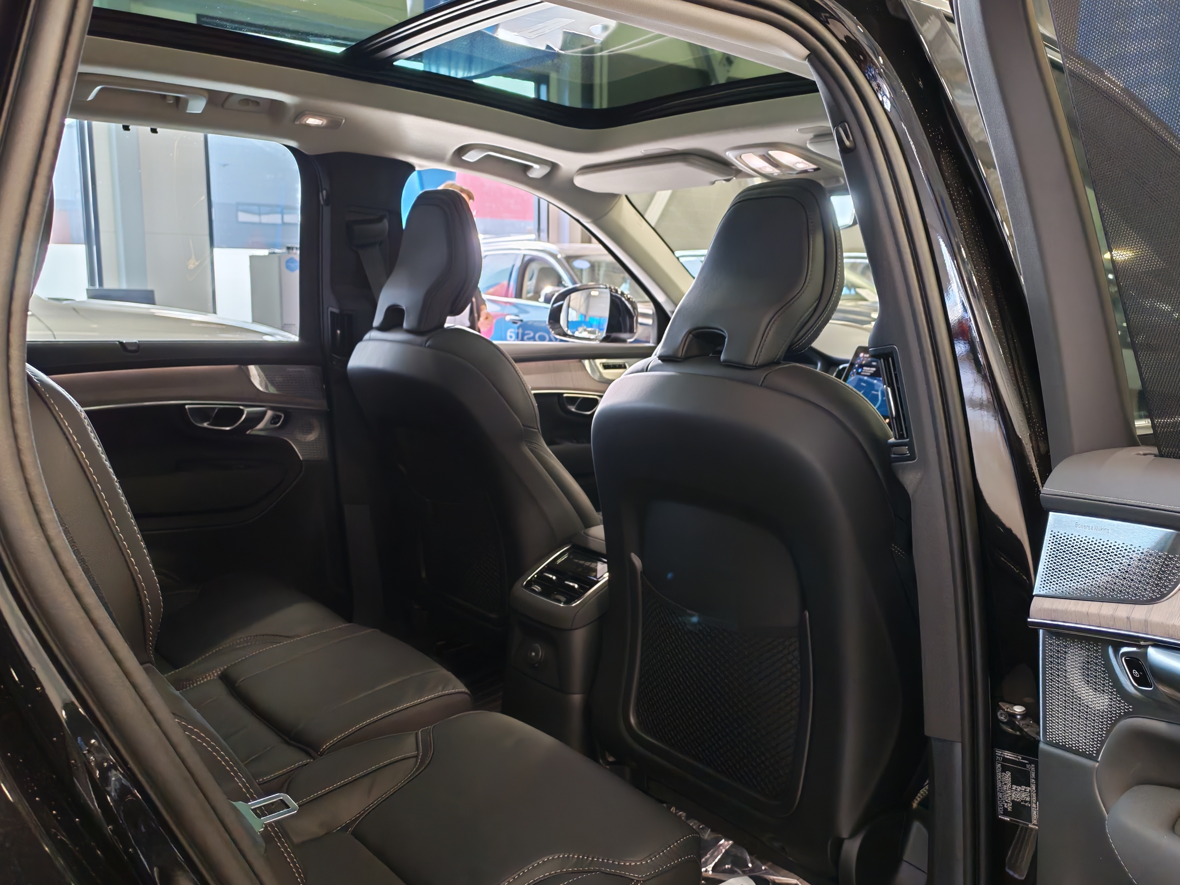 Volvo XC90 T8 AWD LONG RANGE ULTRA BRIGHT.