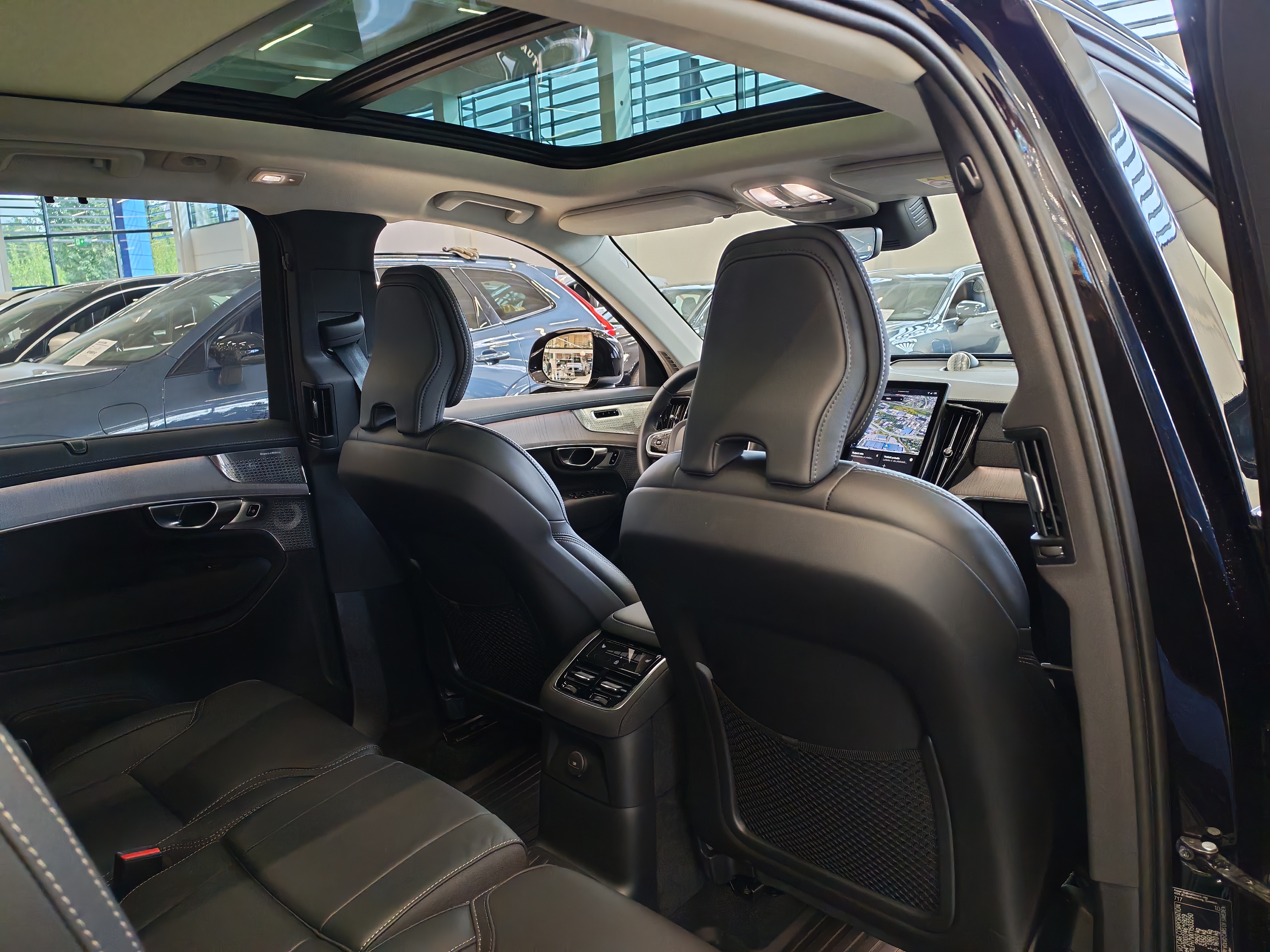 Volvo XC90 T8 AWD LONG RANGE ULTRA BRIGHT.