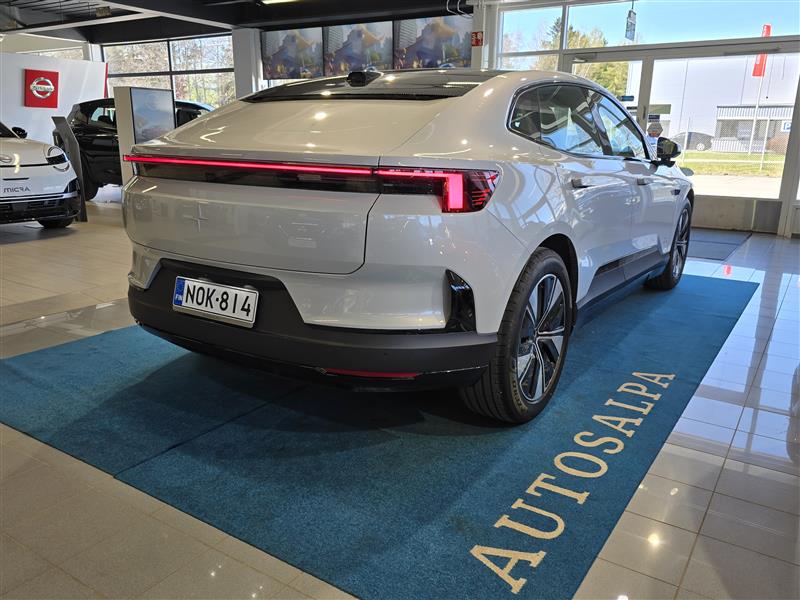 Polestar 4 LONG RANGE SINGLE MOTOR TAKUU 24KK/40TKM