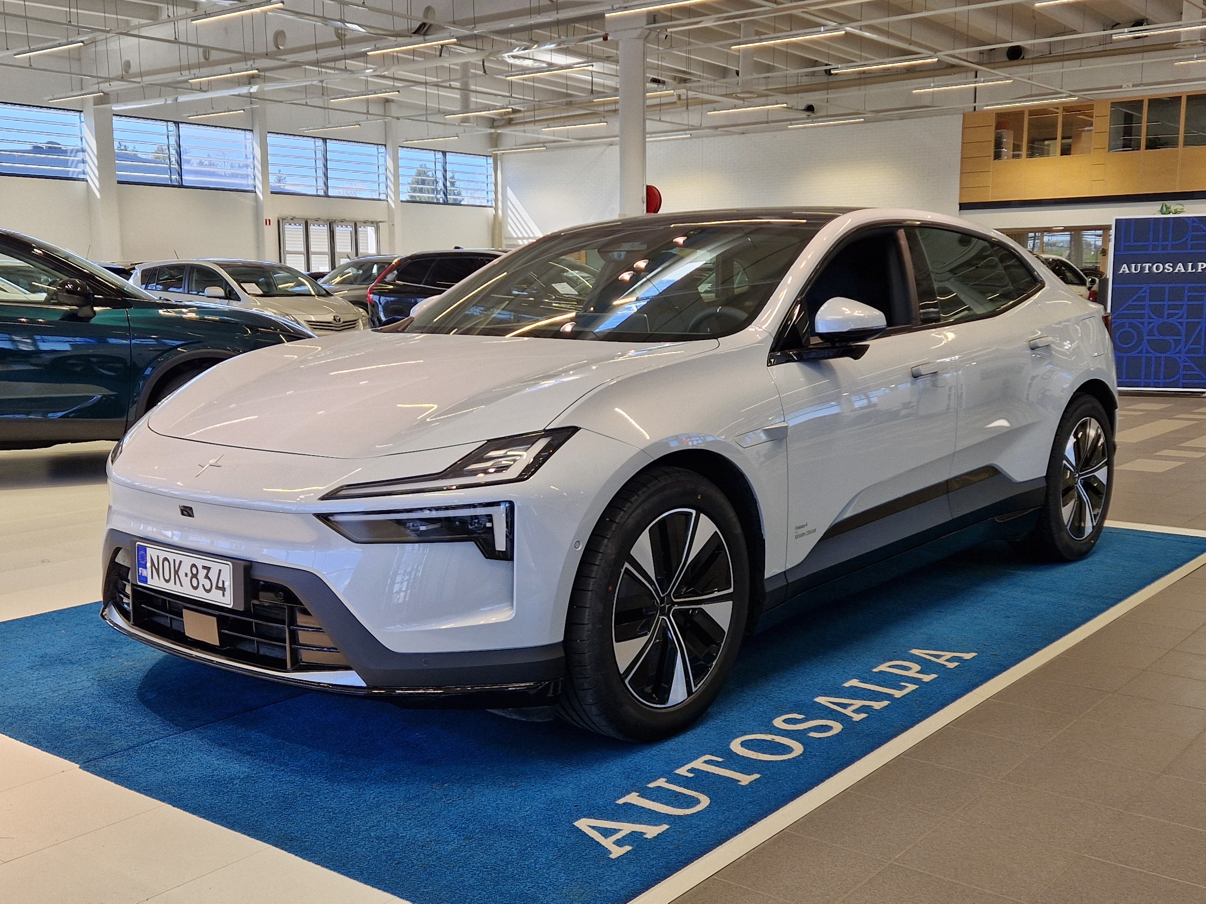 Polestar 4 LONG RANGE SINGLE MOTOR TAKUU 24KK/40TKM