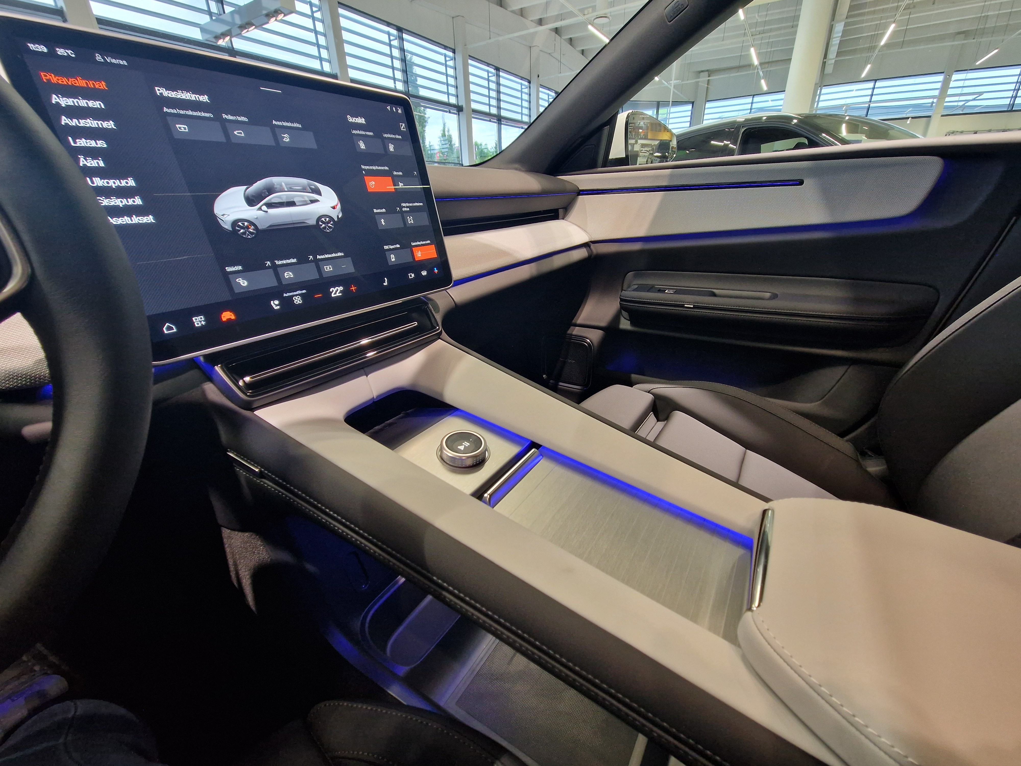 Polestar 4 LONG RANGE SINGLE MOTOR BUSINESS