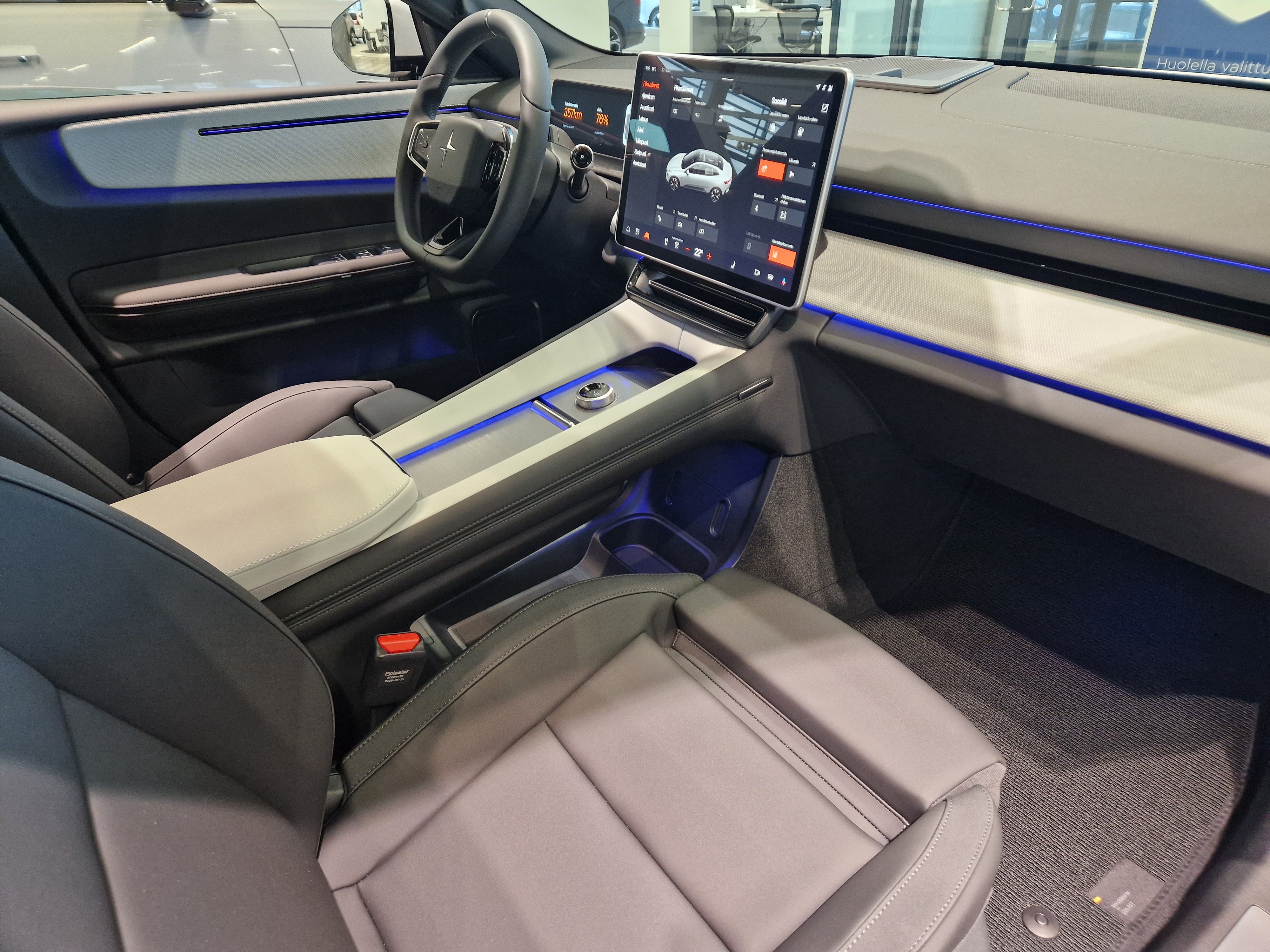 Polestar 4 LONG RANGE SINGLE MOTOR BUSINESS