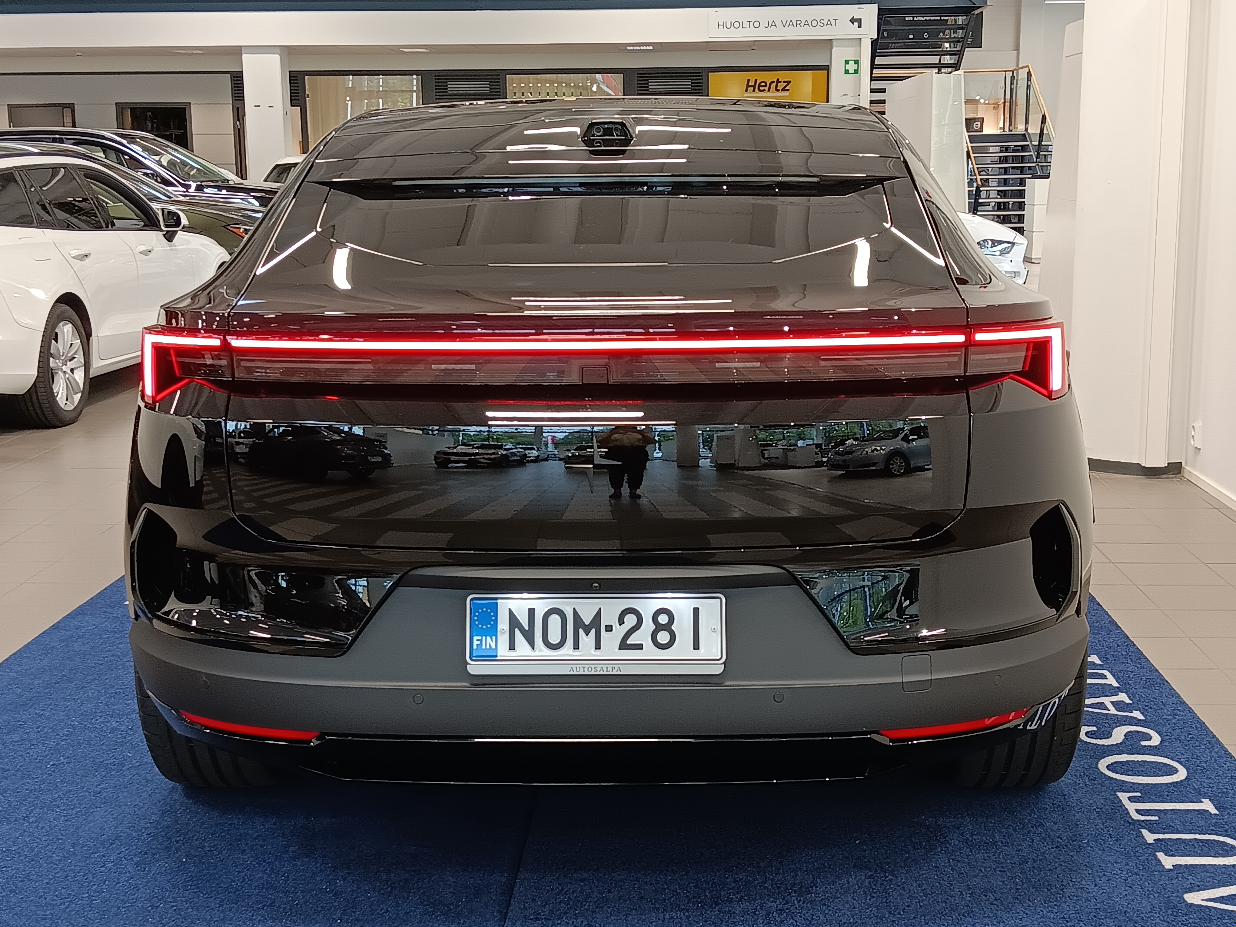Polestar 4 LONG RANGE SINGLE MOTOR BUSINESS