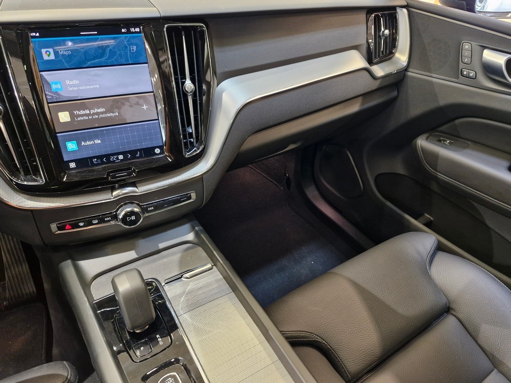 Volvo XC60 T6 AWD LONG RANGE PLUS DARK TAKUU 24KK/40TKM