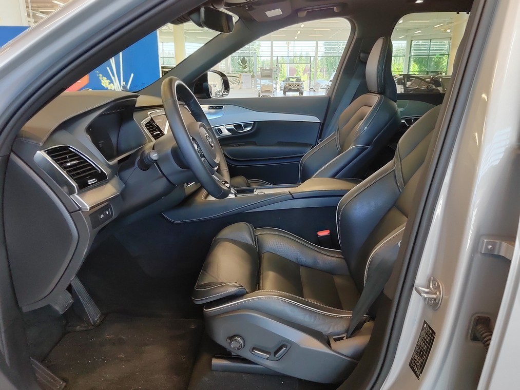Volvo XC90 T8 AWD LONG RANGE ULTIMATE DARK TAKUU 24KK/40TKM.