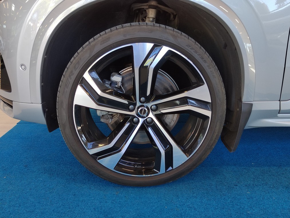 Volvo XC90 T8 AWD LONG RANGE ULTIMATE DARK TAKUU 24KK/40TKM.