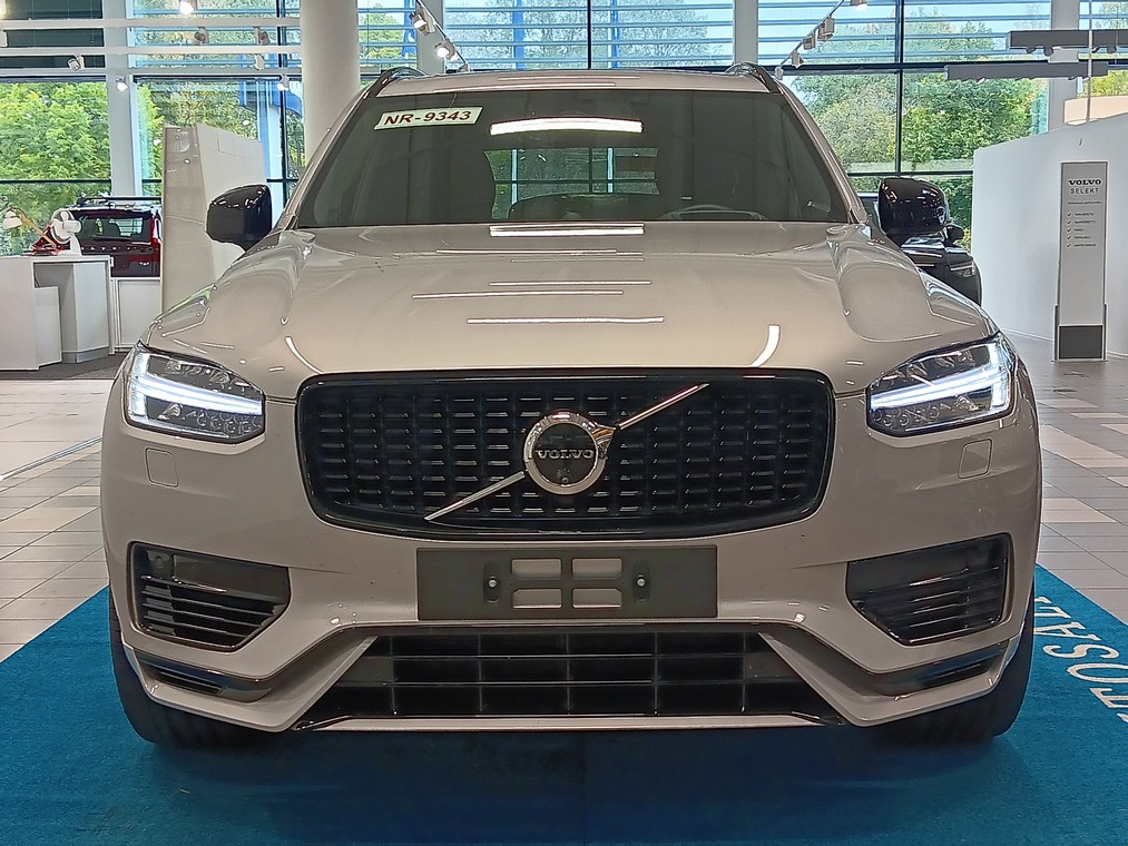 Volvo XC90 T8 AWD LONG RANGE ULTIMATE DARK TAKUU 24KK/40TKM.