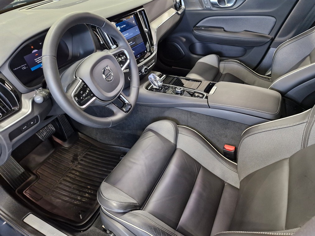 Volvo S60 T6 AWD LONG RANGE PLUS DARK TAKUU 24KK/40TKM