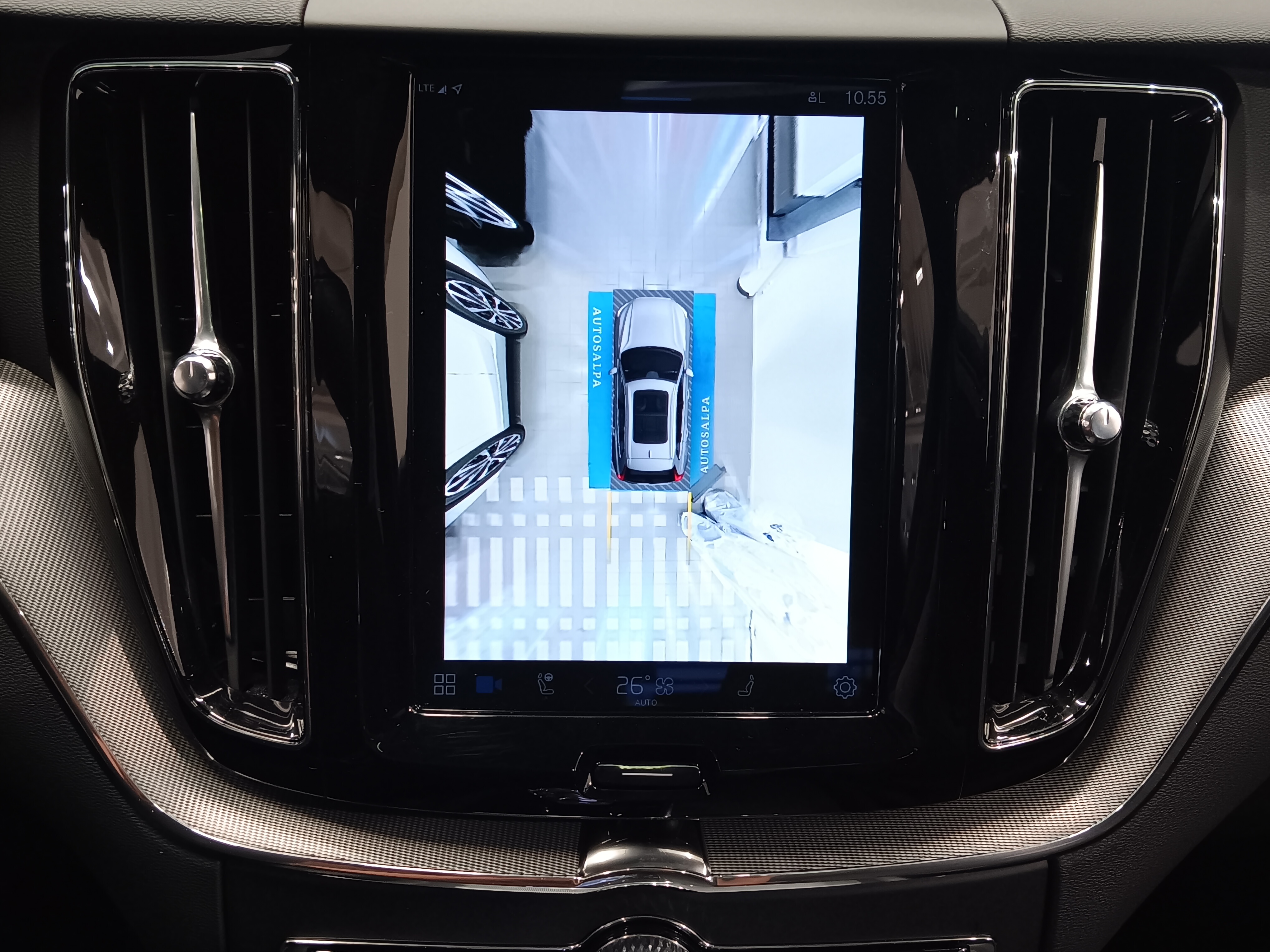 Volvo XC60 T6 AWD LONG RANGE PLUS DARK TAKUU 24KK/40TKM.