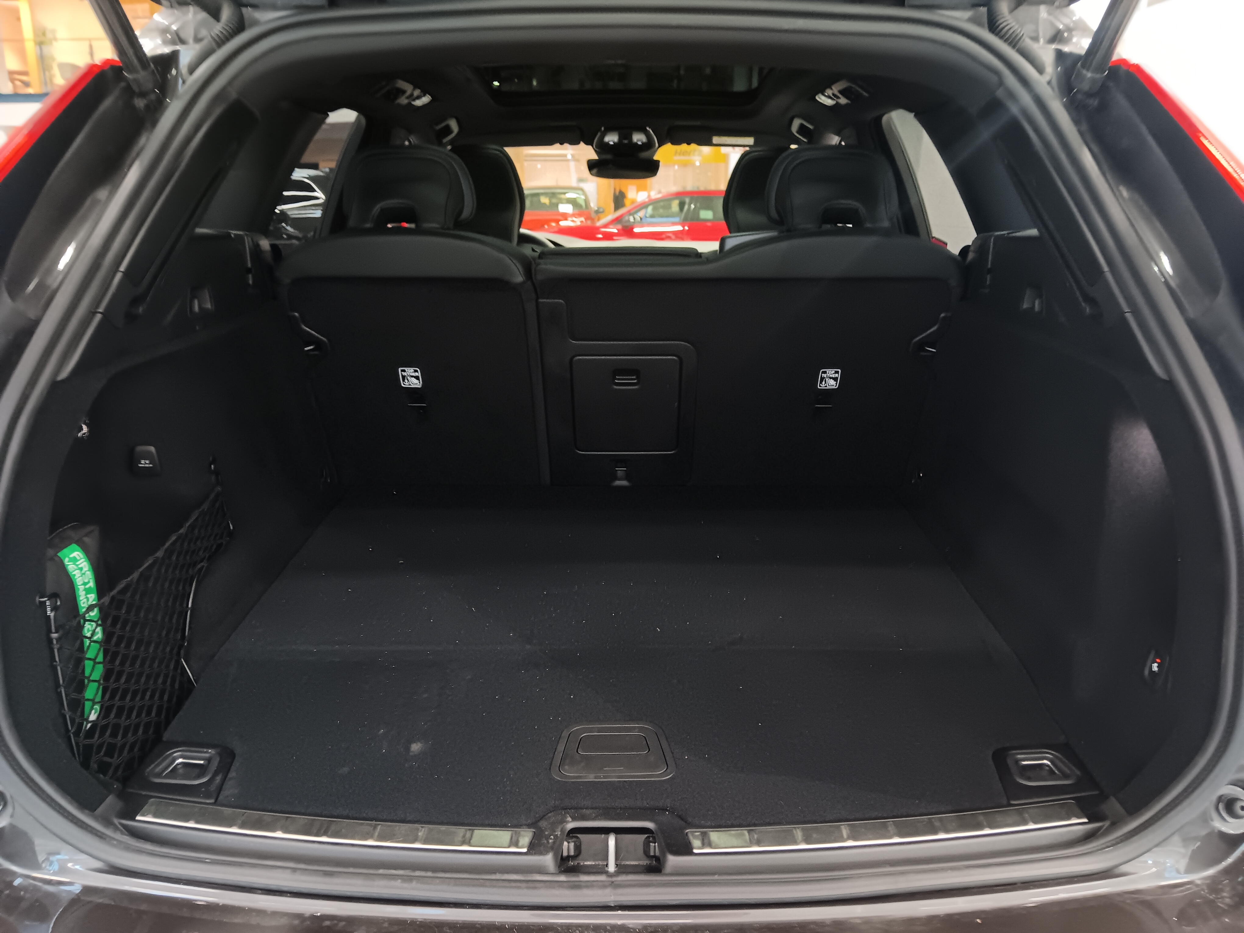 Volvo XC60 T6 AWD LONG RANGE PLUS DARK TAKUU 24KK/40TKM.