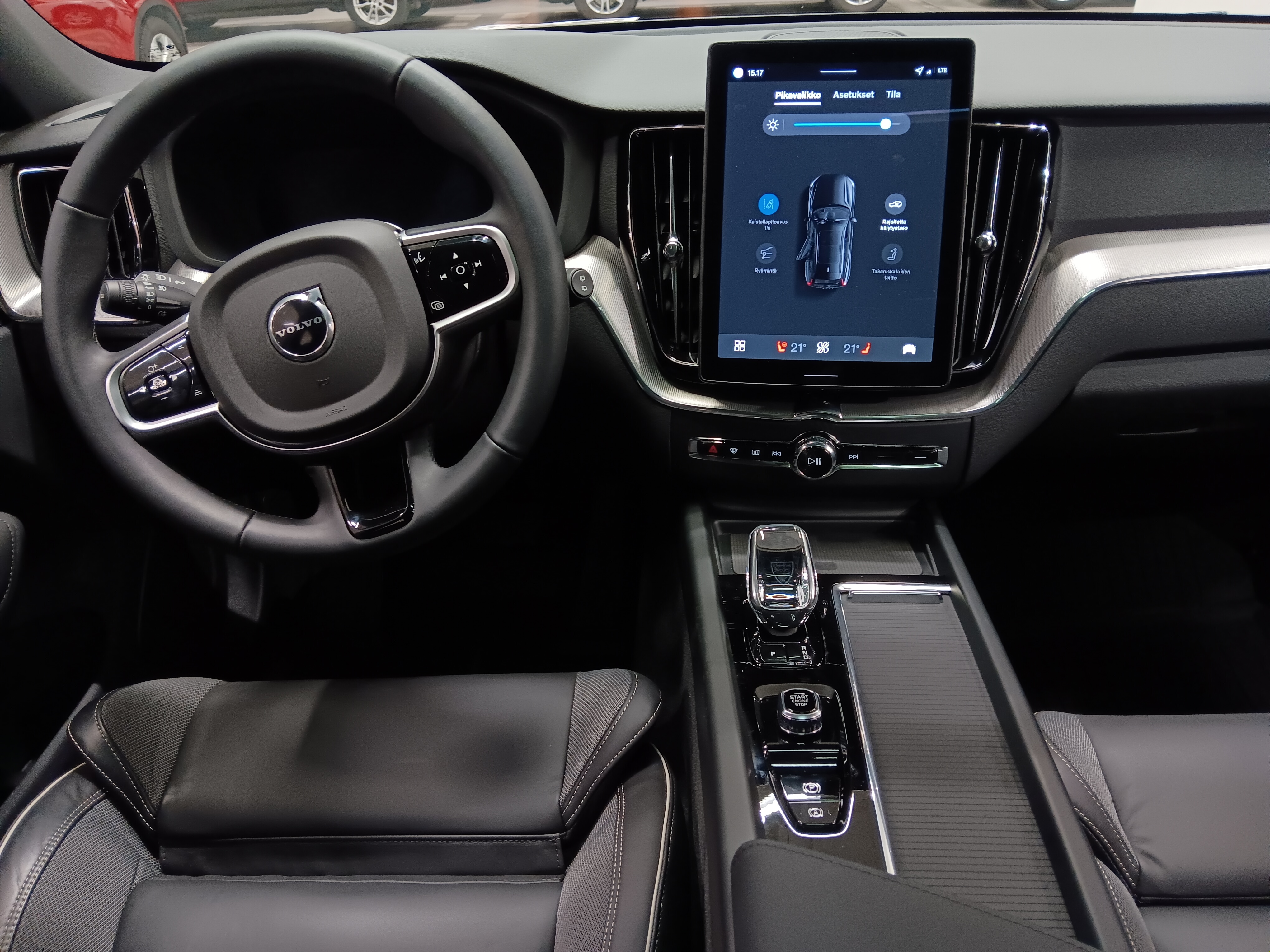 Volvo XC60 T6 AWD LONG RANGE PLUS BLACK EDITION