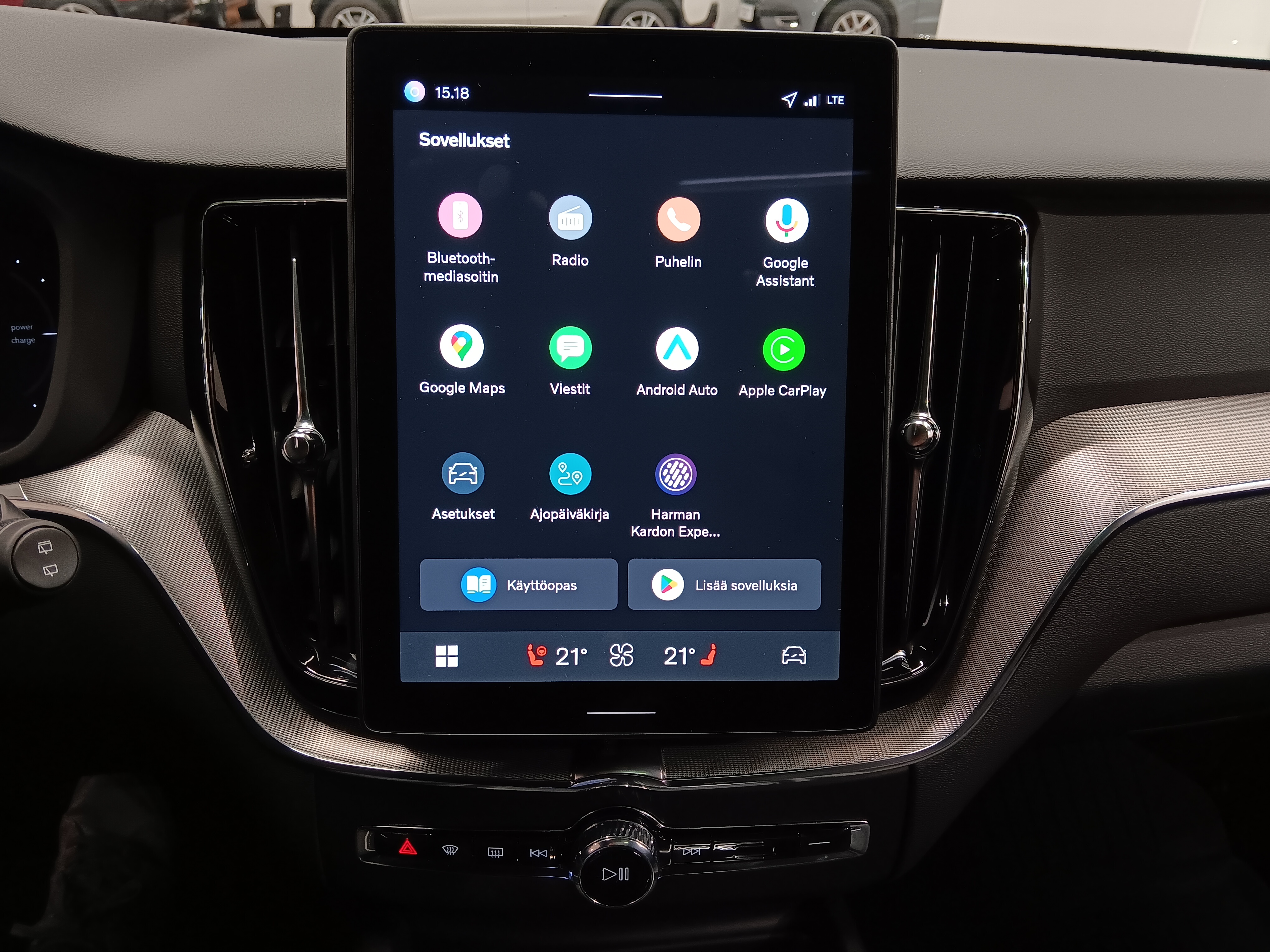 Volvo XC60 T6 AWD LONG RANGE PLUS BLACK EDITION