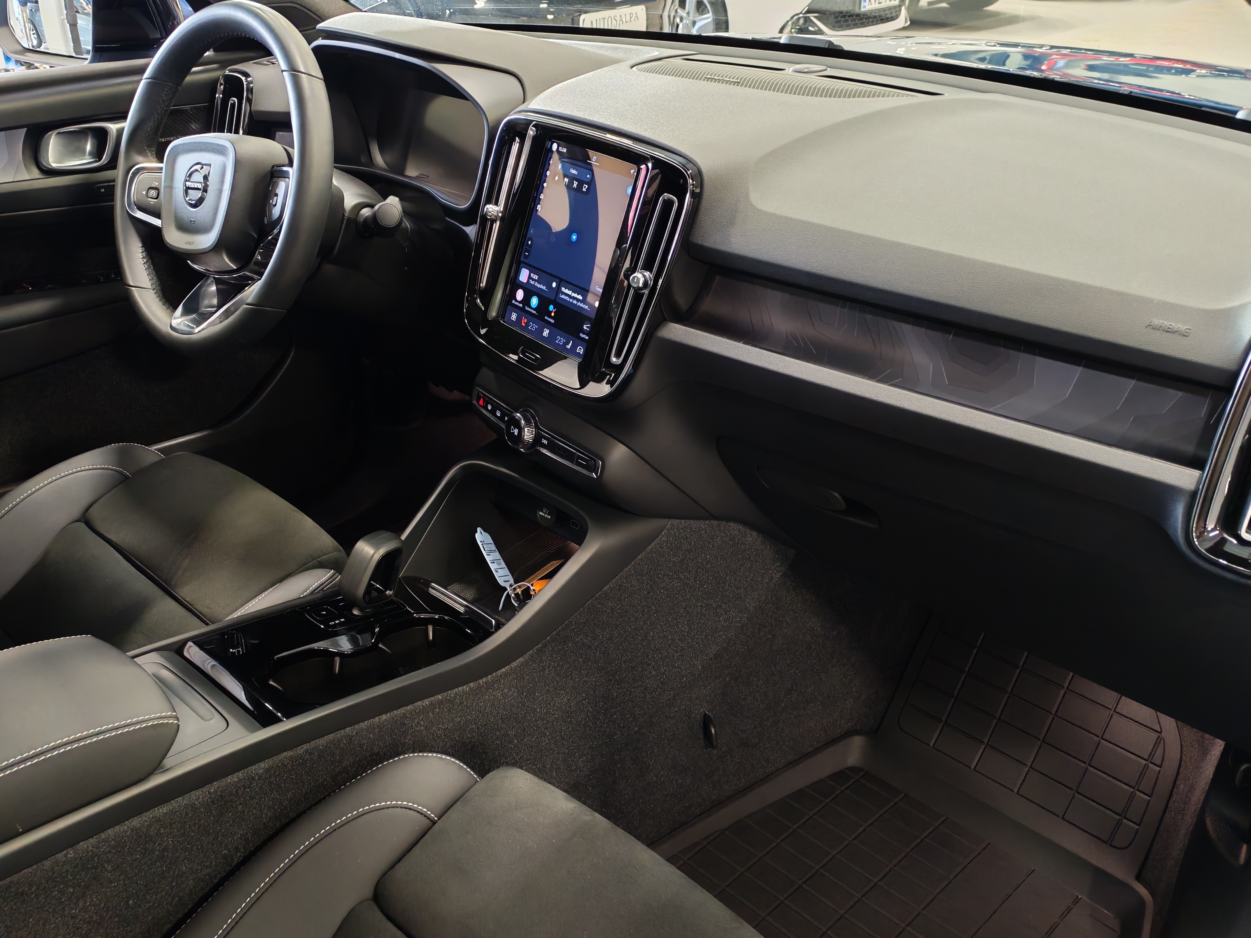 Volvo C40 RECHARGE TWIN ULTIMATE TAKUU 24KK/40TKM.