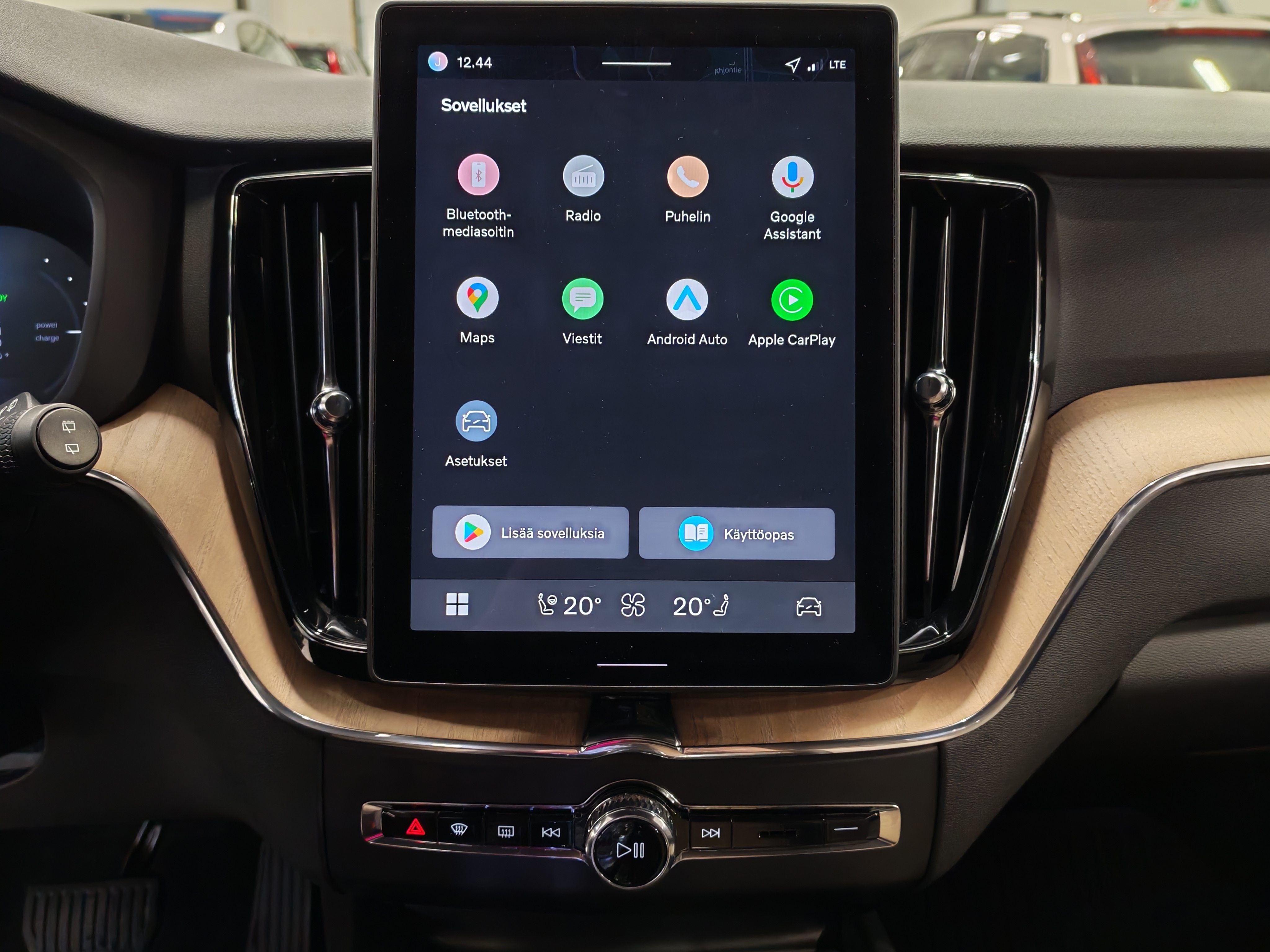 Volvo XC60 T6 AWD LONG RANGE PLUS DARK TAKUU 24KK/40TKM.