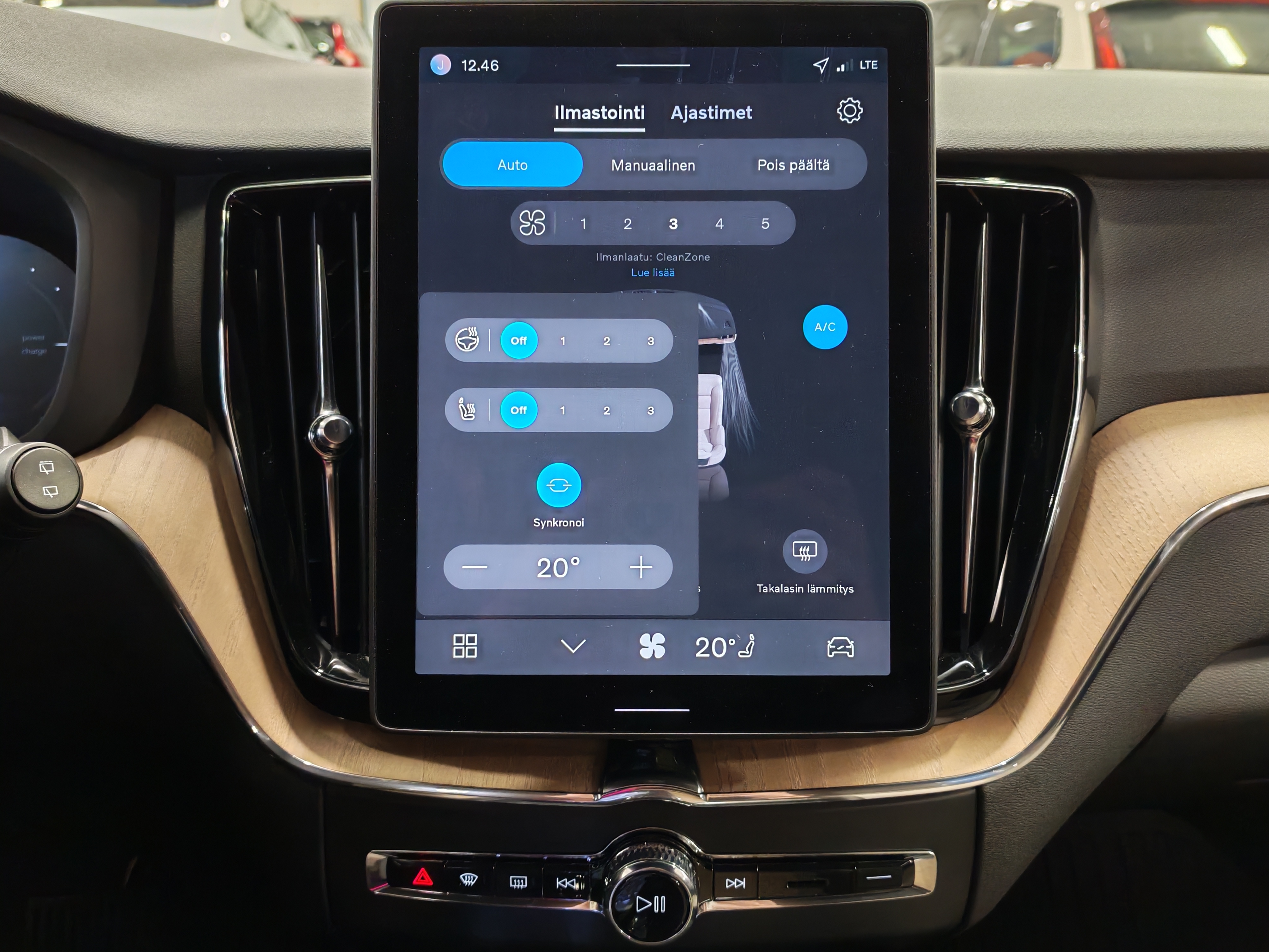 Volvo XC60 T6 AWD LONG RANGE PLUS DARK TAKUU 24KK/40TKM.