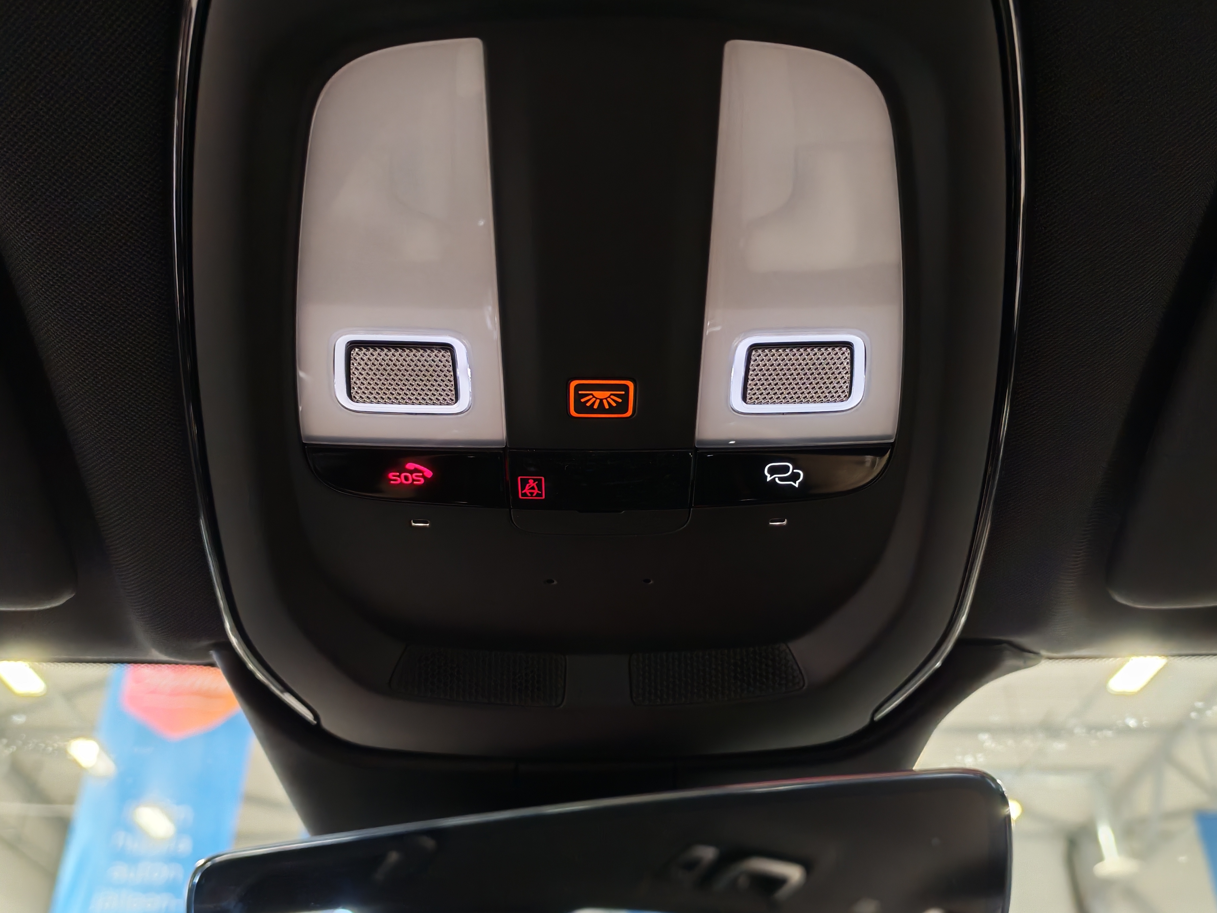 Volvo XC60 T6 AWD LONG RANGE PLUS DARK TAKUU 24KK/40TKM.