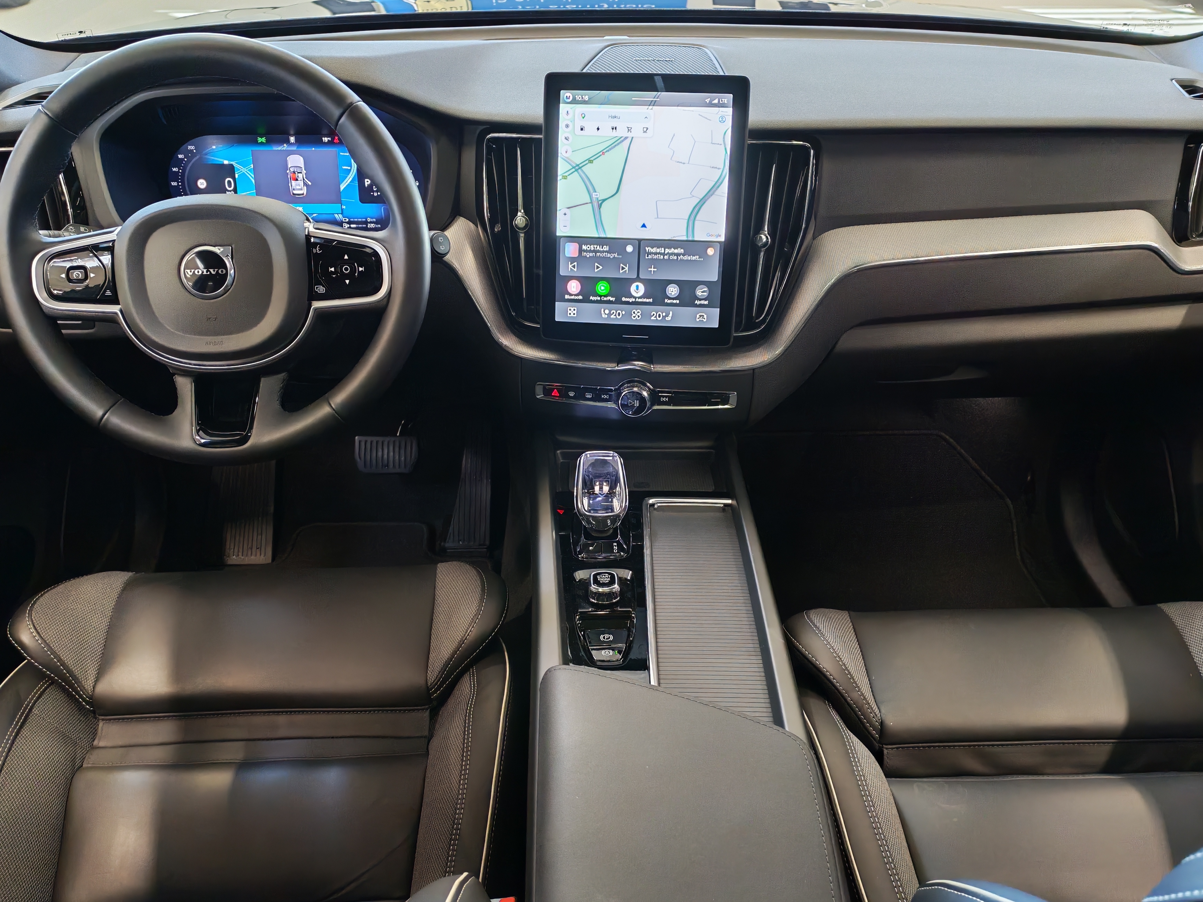 Volvo XC60 T6 AWD LONG RANGE PLUS BLACK EDITION.