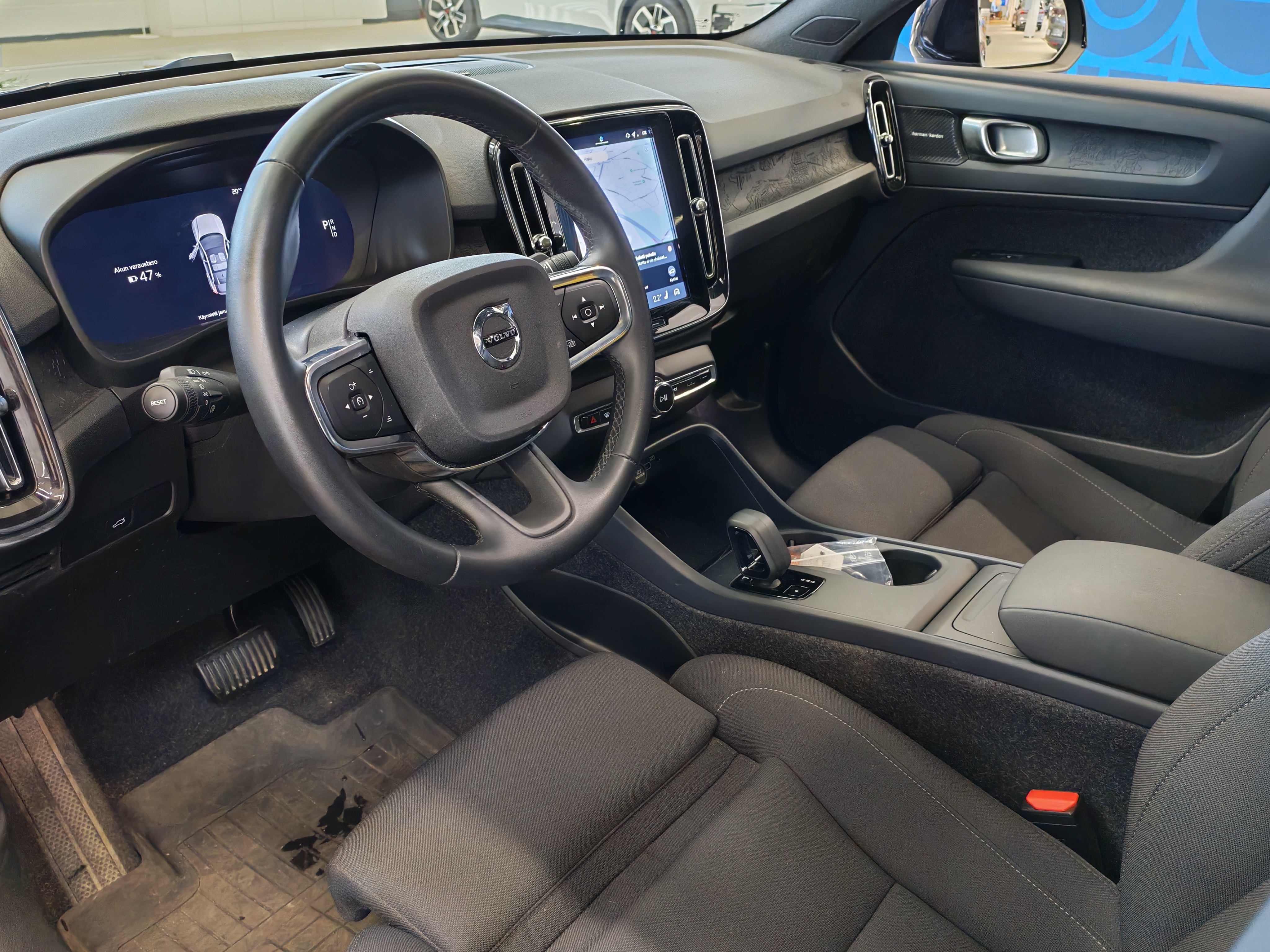 Volvo EC40 TWIN PERFORMANCE ULTRA BLACK EDITION