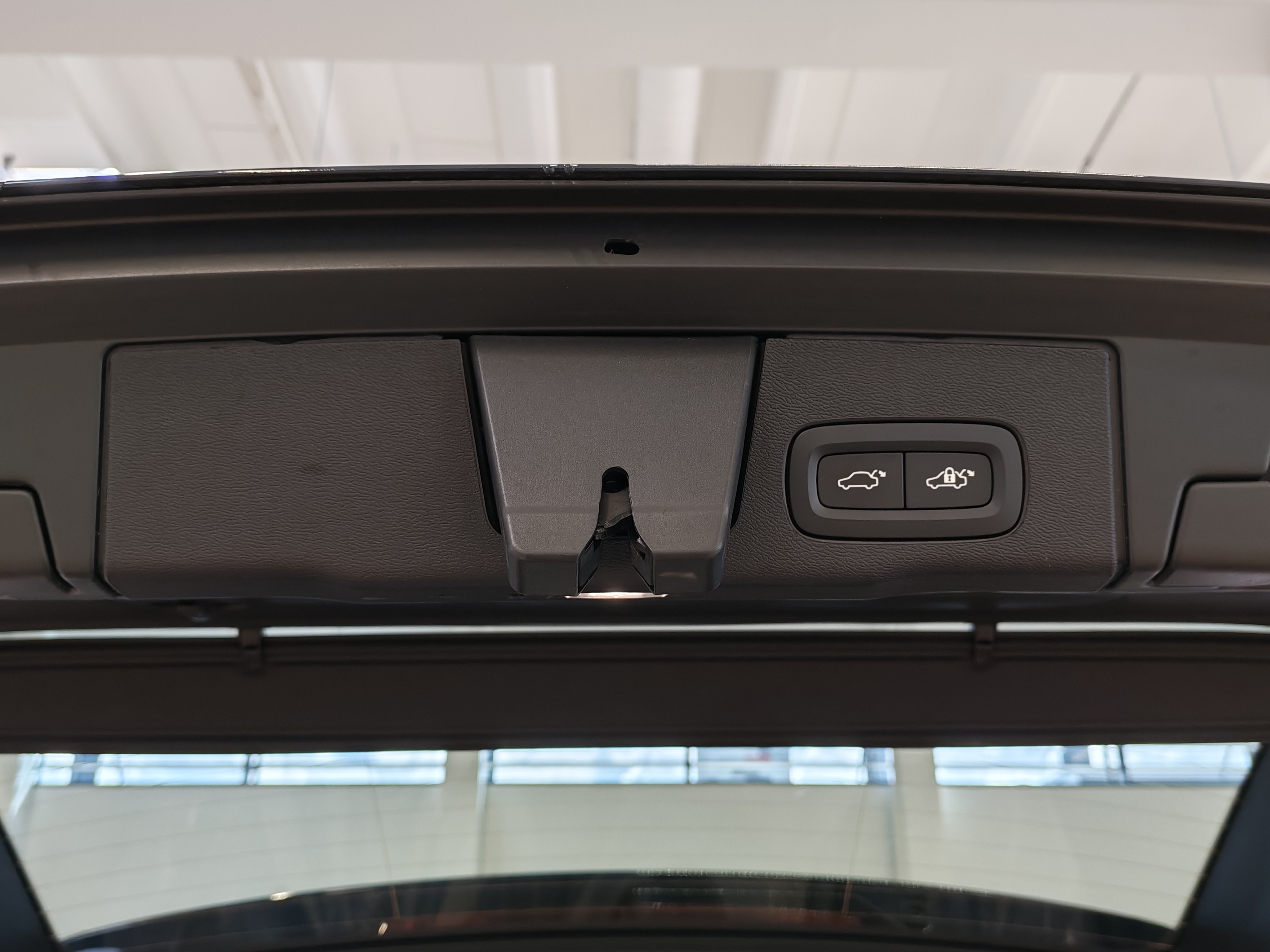 Volvo XC60 T6 AWD LONG RANGE PLUS BLACK EDITION