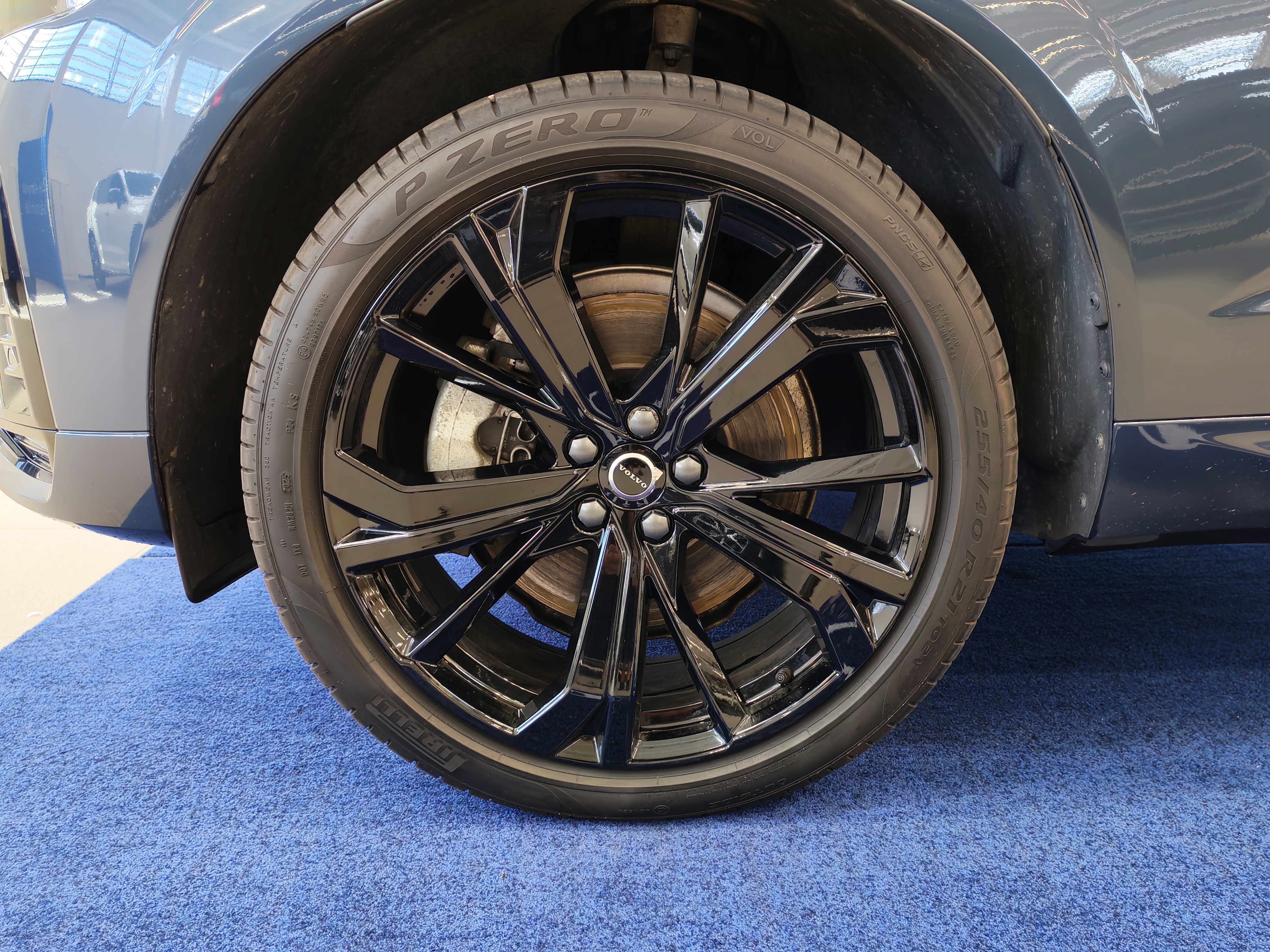 Volvo XC60 T6 AWD LONG RANGE PLUS BLACK EDITION