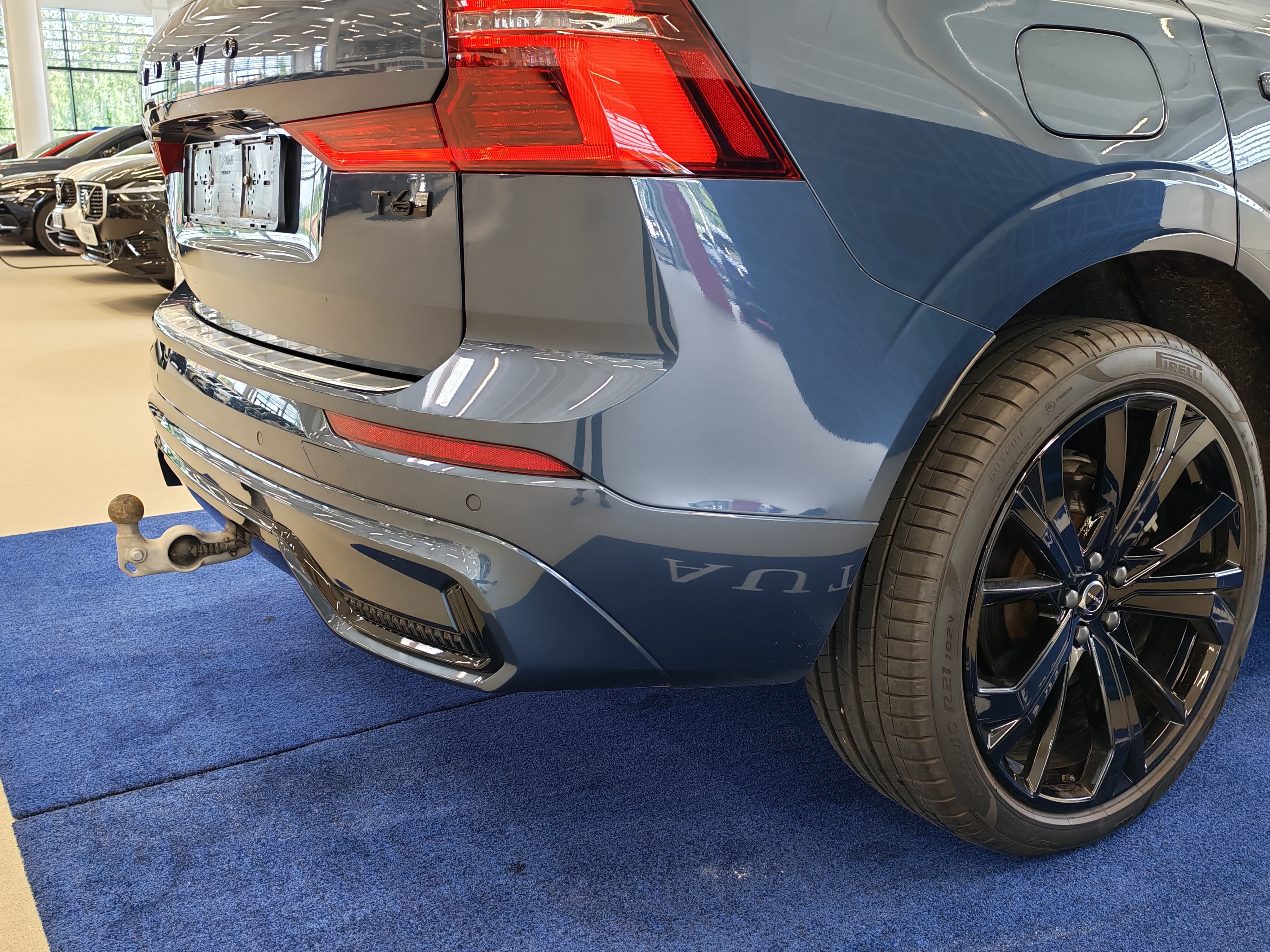 Volvo XC60 T6 AWD LONG RANGE PLUS BLACK EDITION