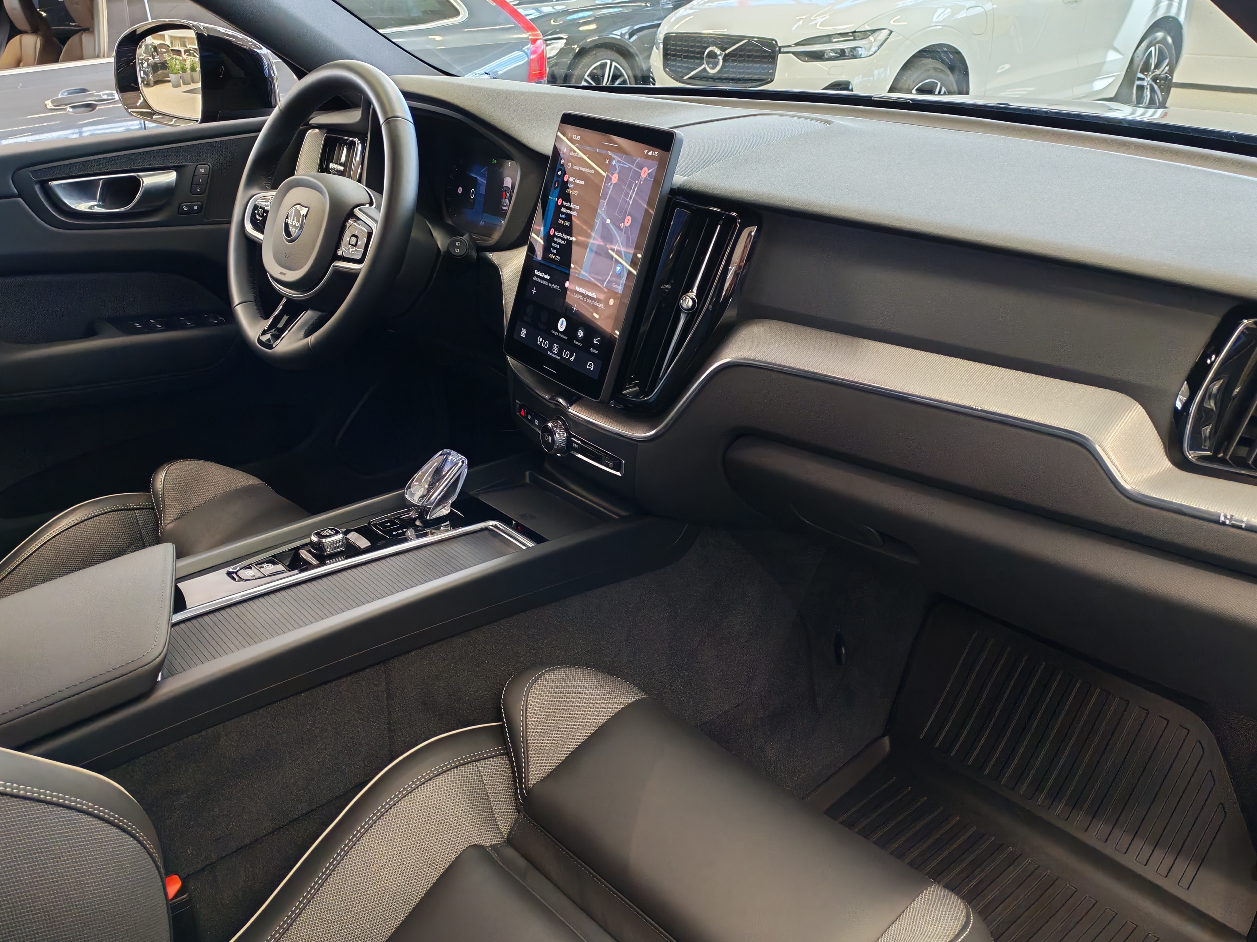 Volvo XC60 T6 AWD LONG RANGE PLUS BLACK EDITION