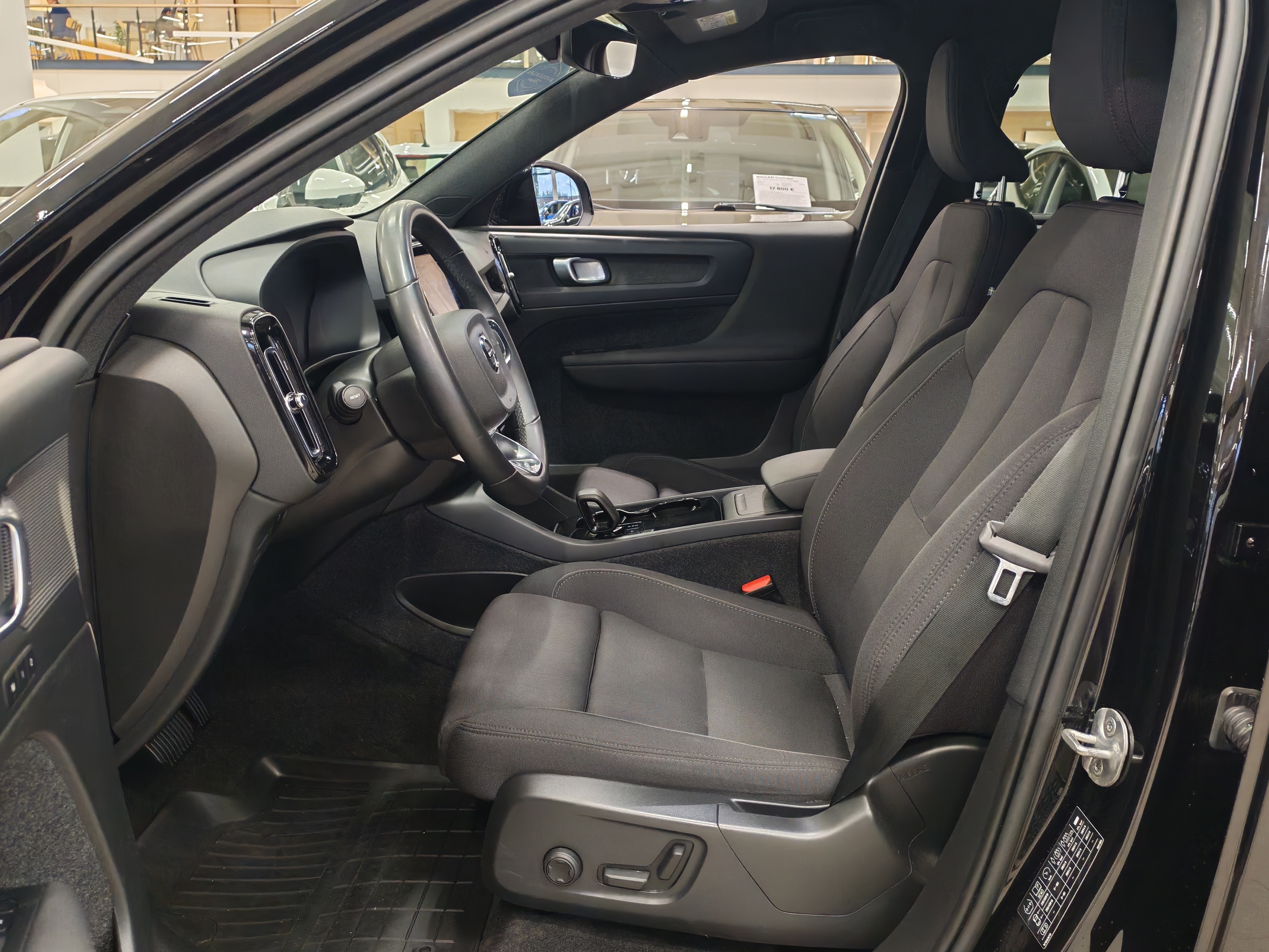 Volvo XC40 RECHARGE TWIN PLUS TAKUU 24KK/40TKM