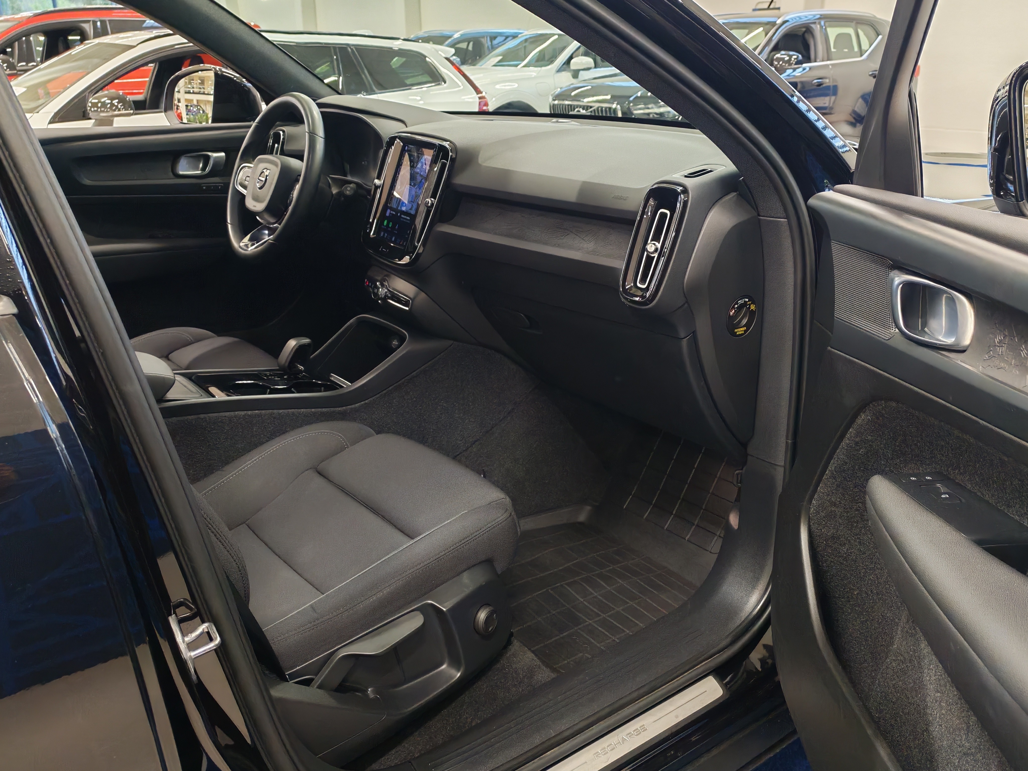 Volvo XC40 RECHARGE TWIN PLUS TAKUU 24KK/40TKM