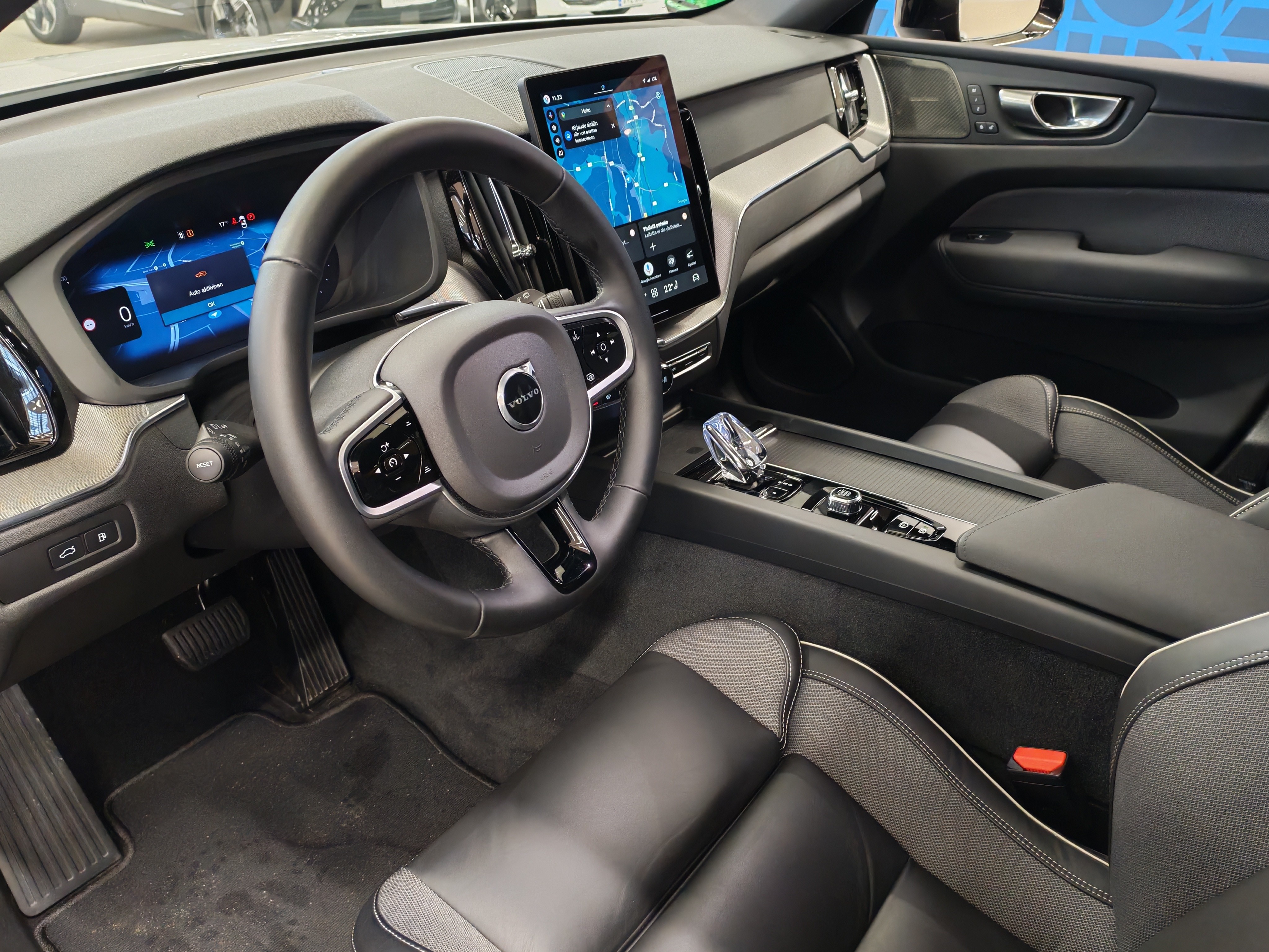 Volvo XC60 T6 AWD LONG RANGE PLUS BLACK EDITION