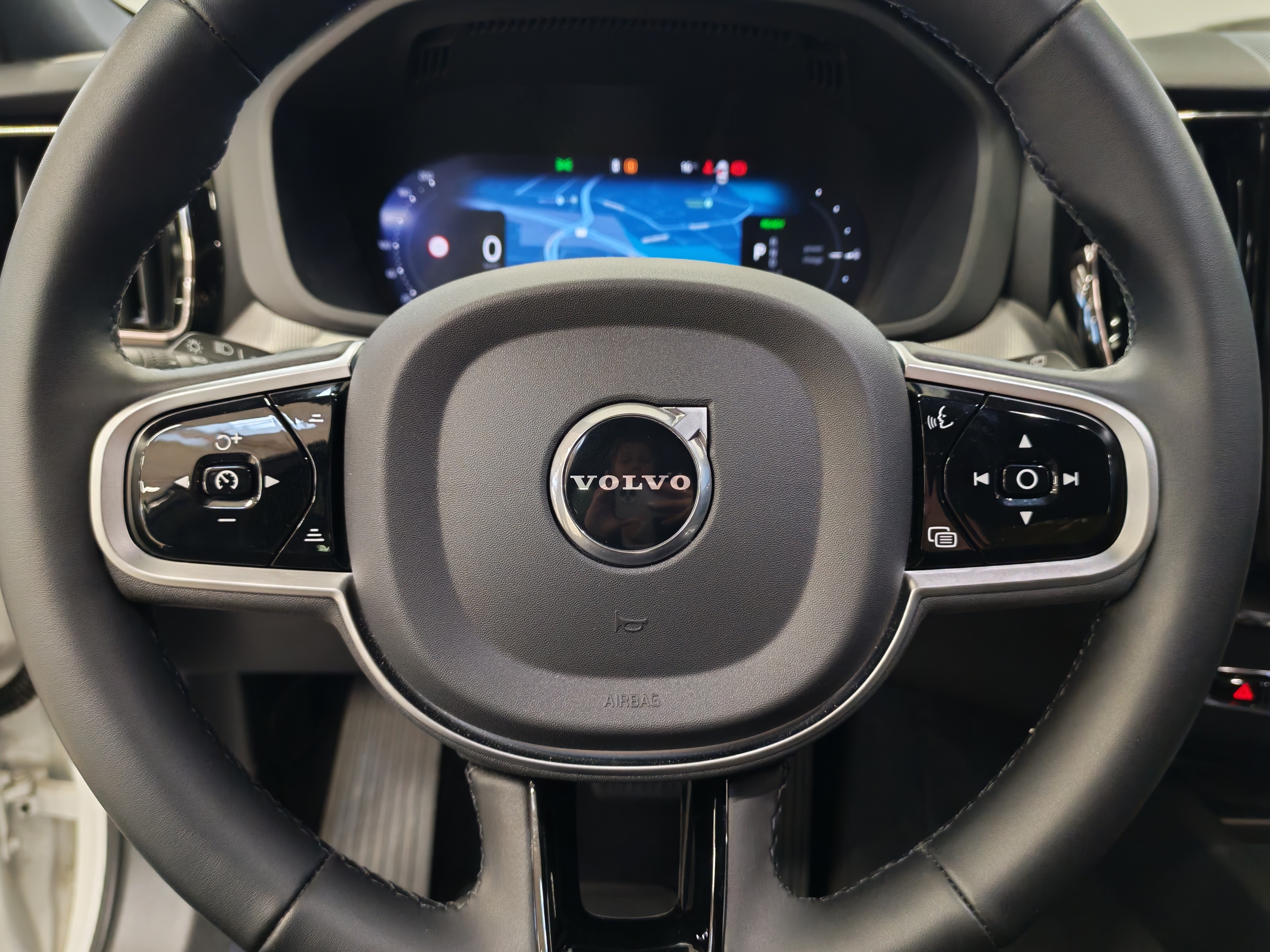Volvo XC60 T6 AWD LONG RANGE PLUS BLACK EDITION