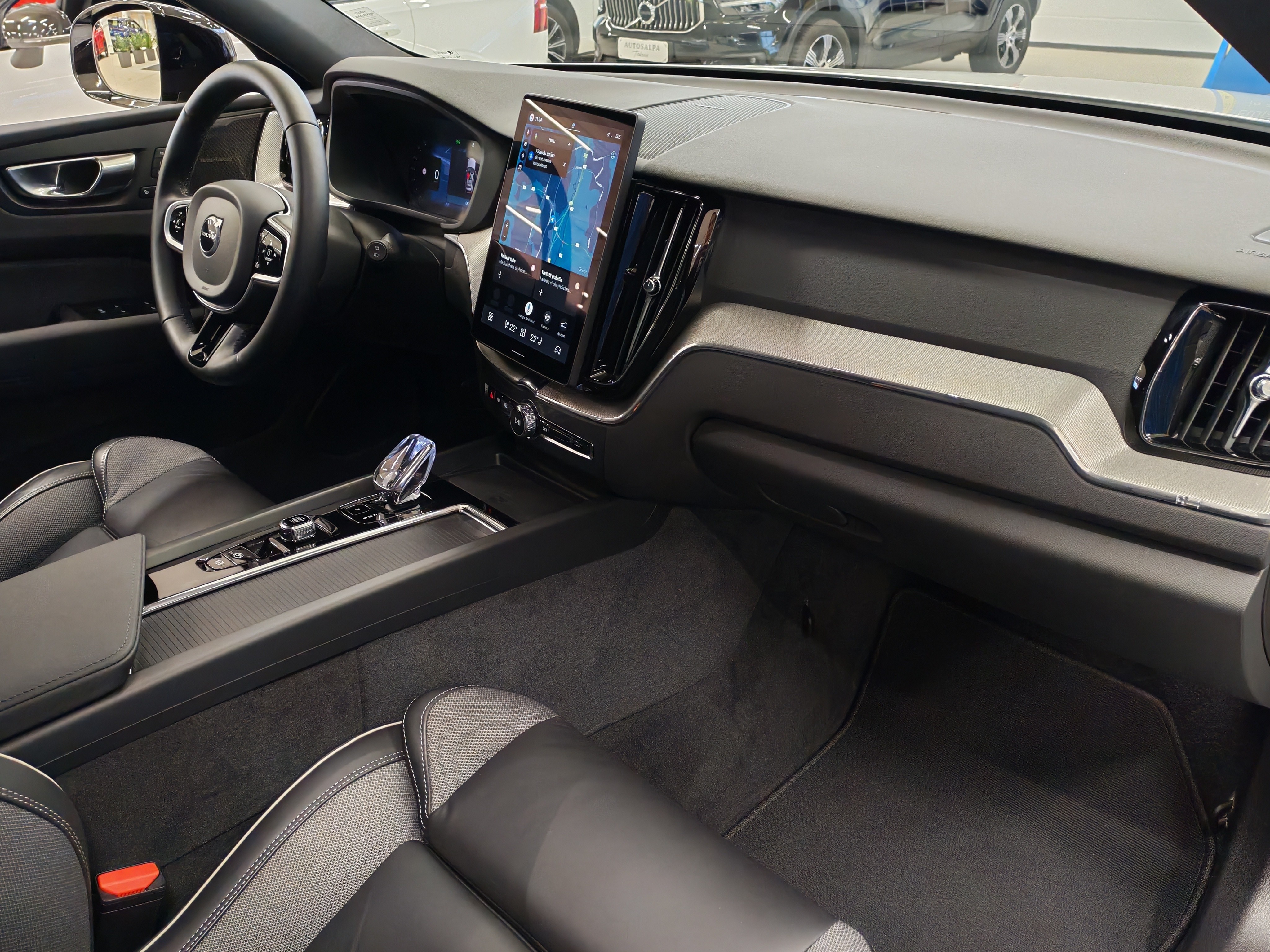 Volvo XC60 T6 AWD LONG RANGE PLUS BLACK EDITION