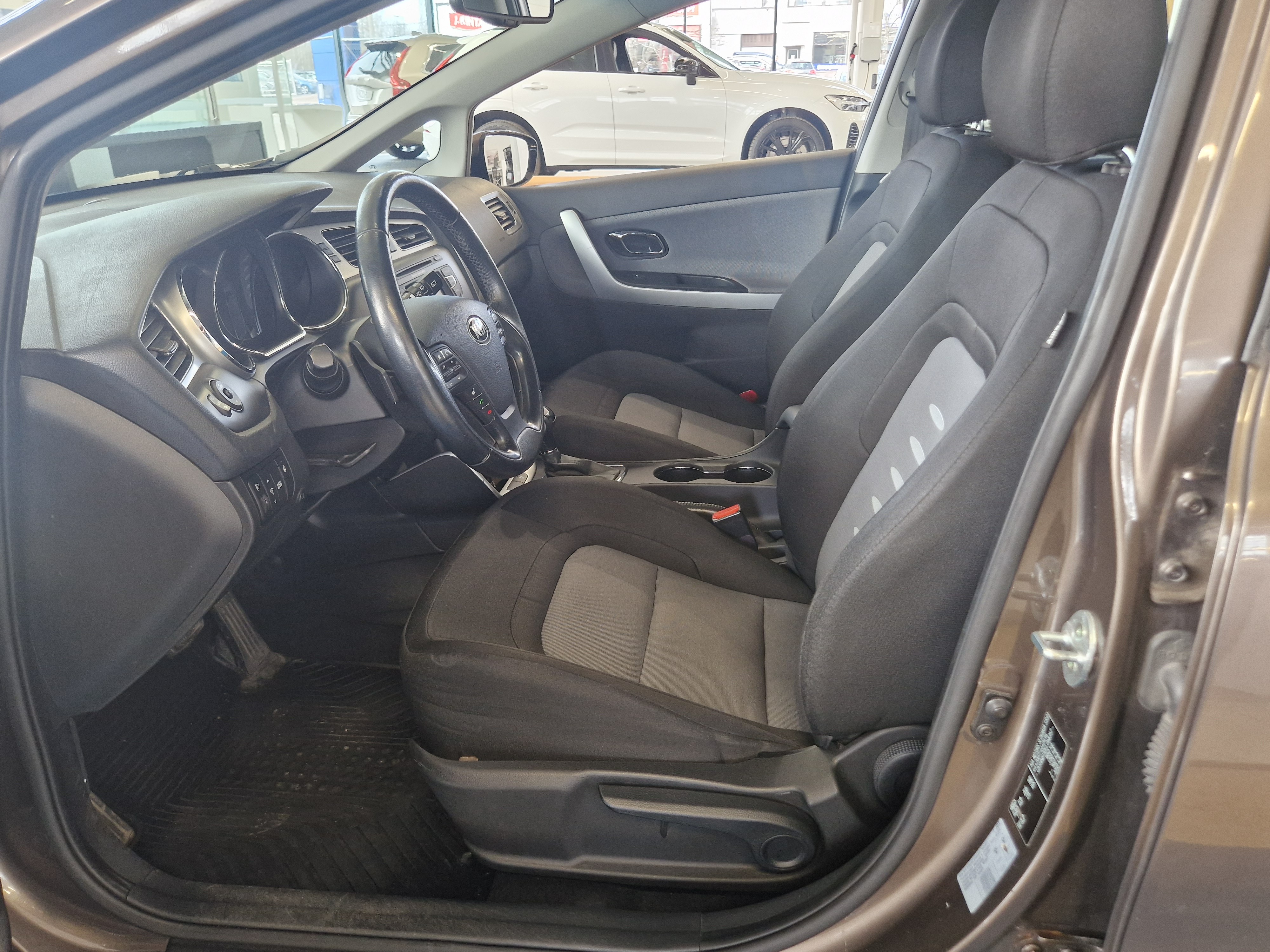 Kia CEE'D 1,6 EX SW DCT A/T