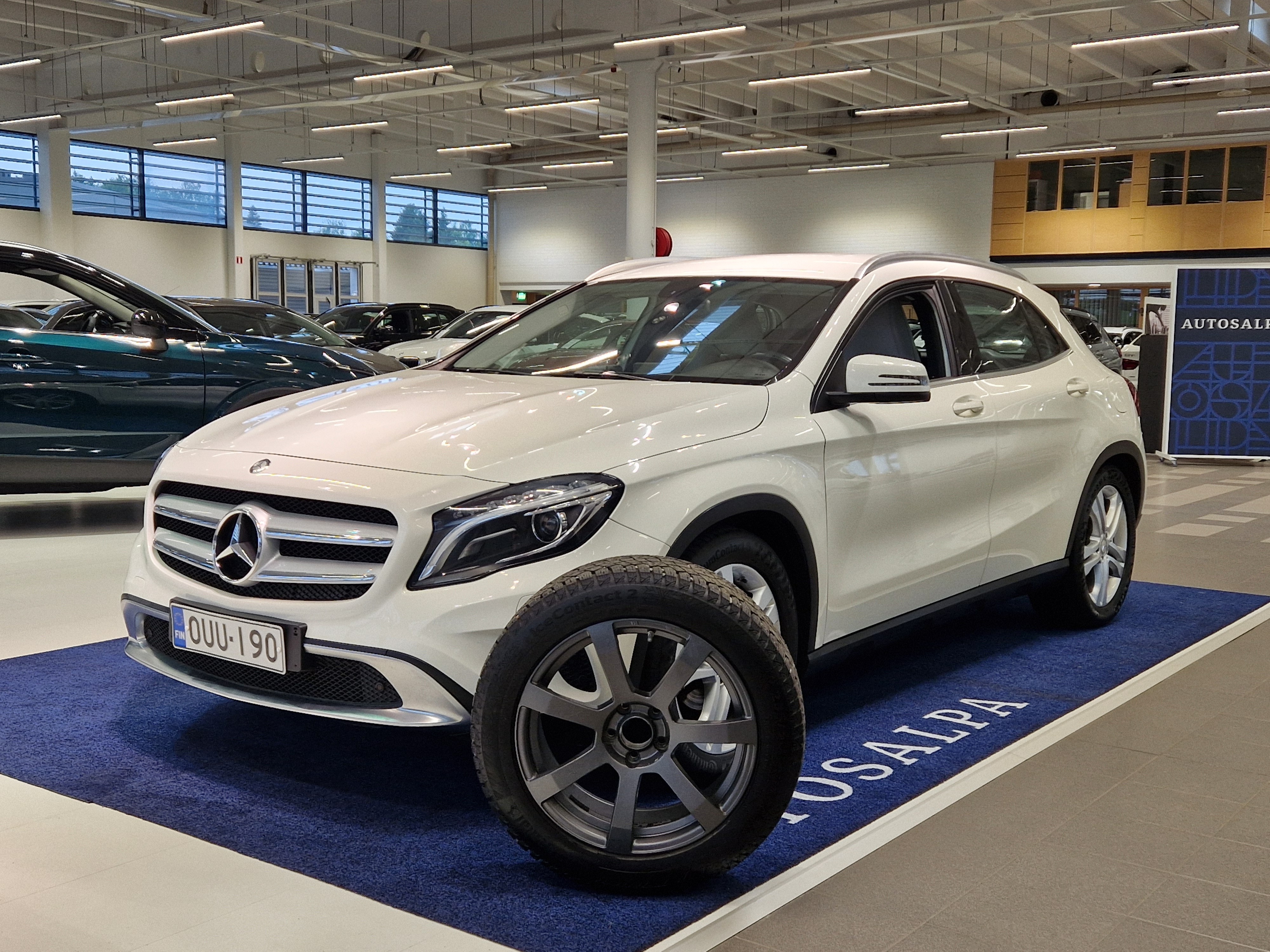 Mercedes-benz GLA 180 A PREMIUM BUSINESS
