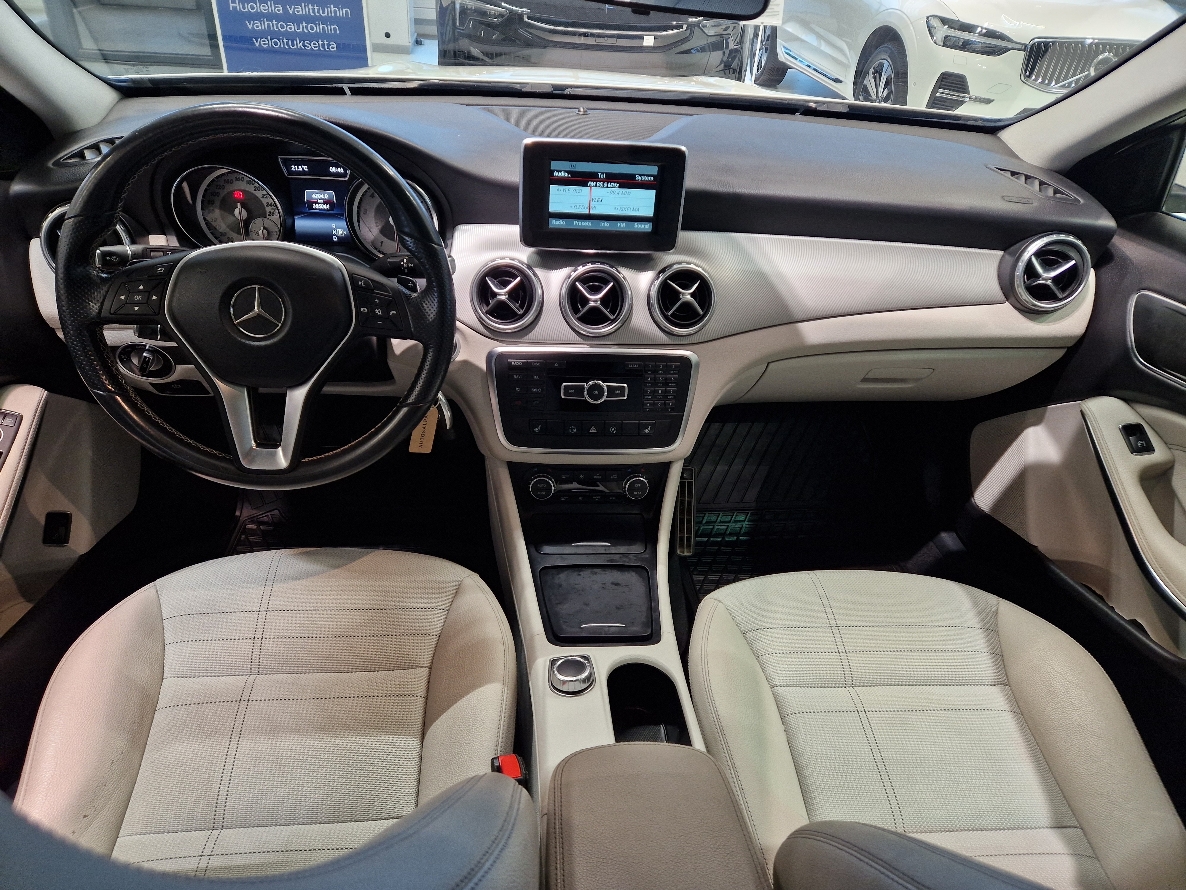 Mercedes-benz GLA 180 A PREMIUM BUSINESS