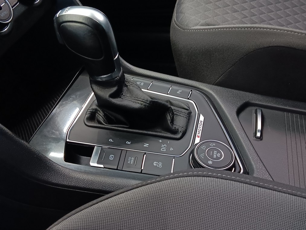 Volkswagen TIGUAN COMFORTLINE 2,0 TDI 110 KW (150 HV) 4MOTION DSG