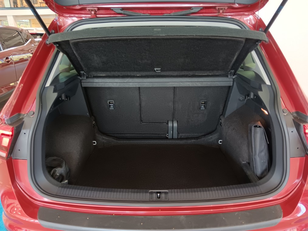 Volkswagen TIGUAN COMFORTLINE 2,0 TDI 110 KW (150 HV) 4MOTION DSG