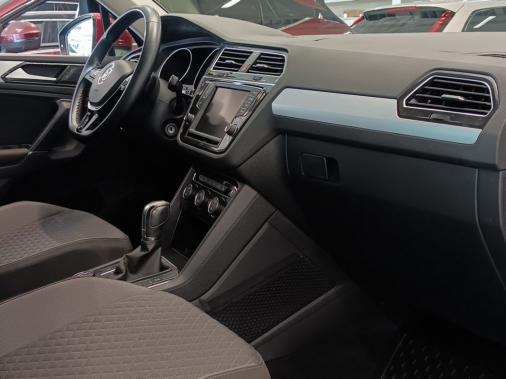 Volkswagen TIGUAN COMFORTLINE 2,0 TDI 110 KW (150 HV) 4MOTION DSG