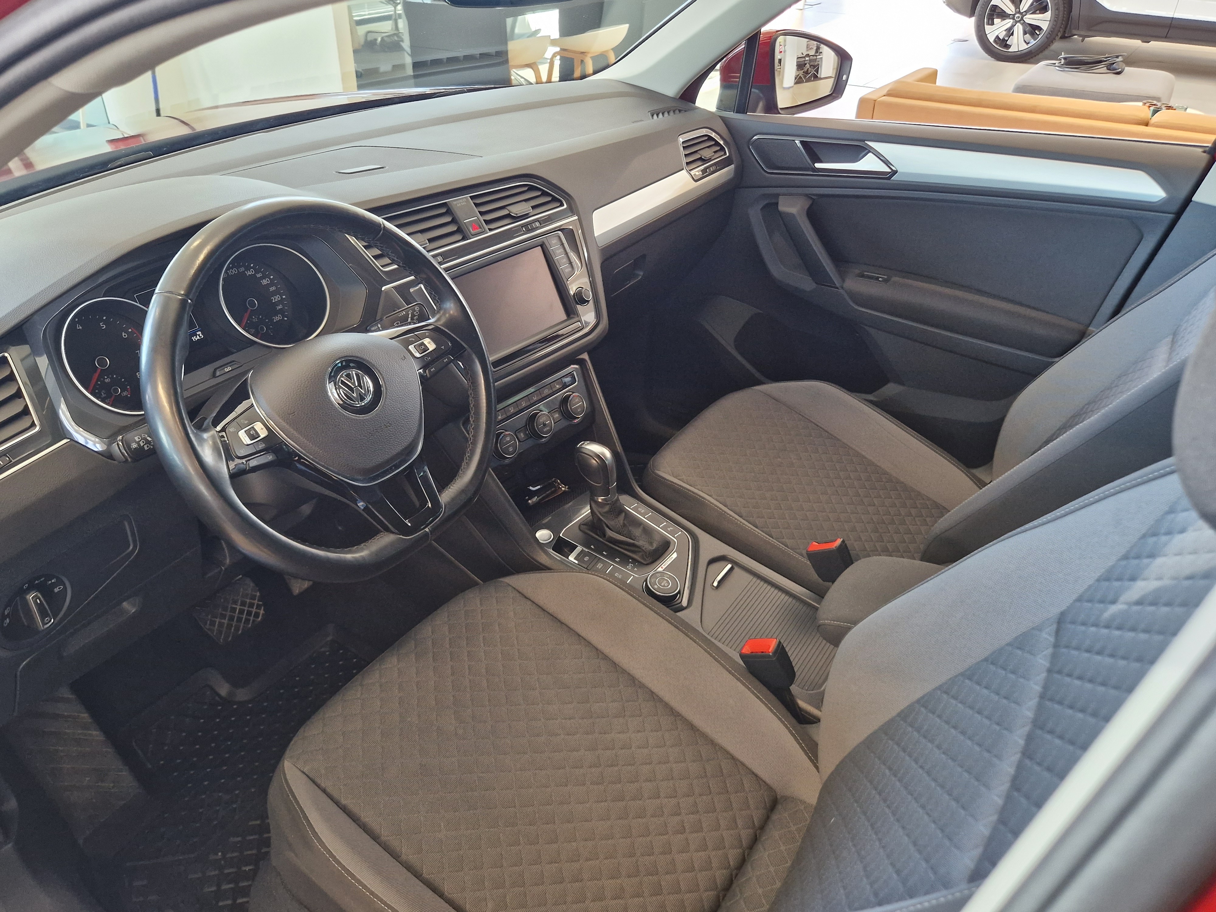 Volkswagen TIGUAN COMFORTLINE 1,4 TSI 110 KW (150 HV) 4MOTION DSG-AU