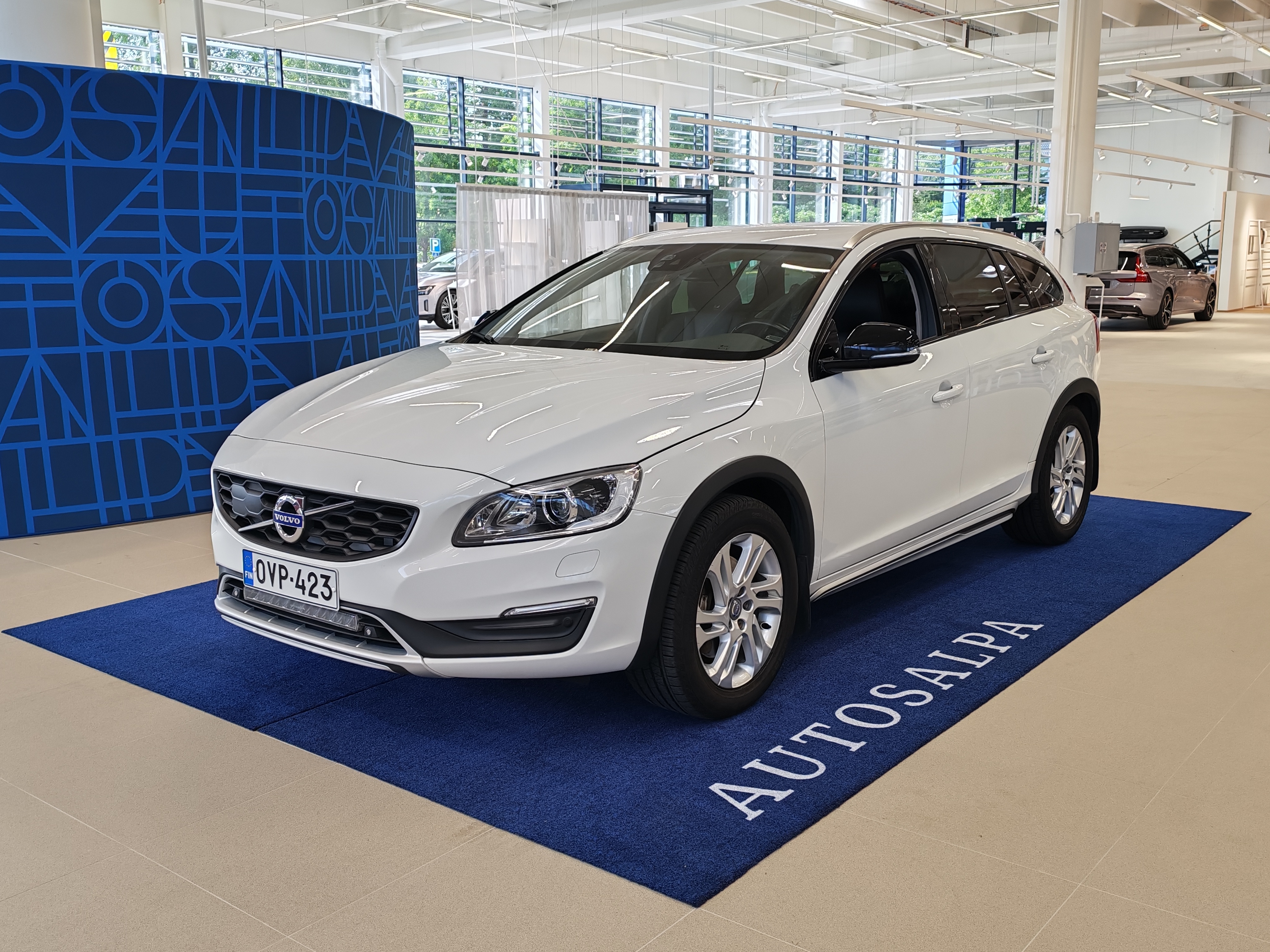 Volvo V60 CROSS COUNTRY D4 AWD SUMMUM AUT