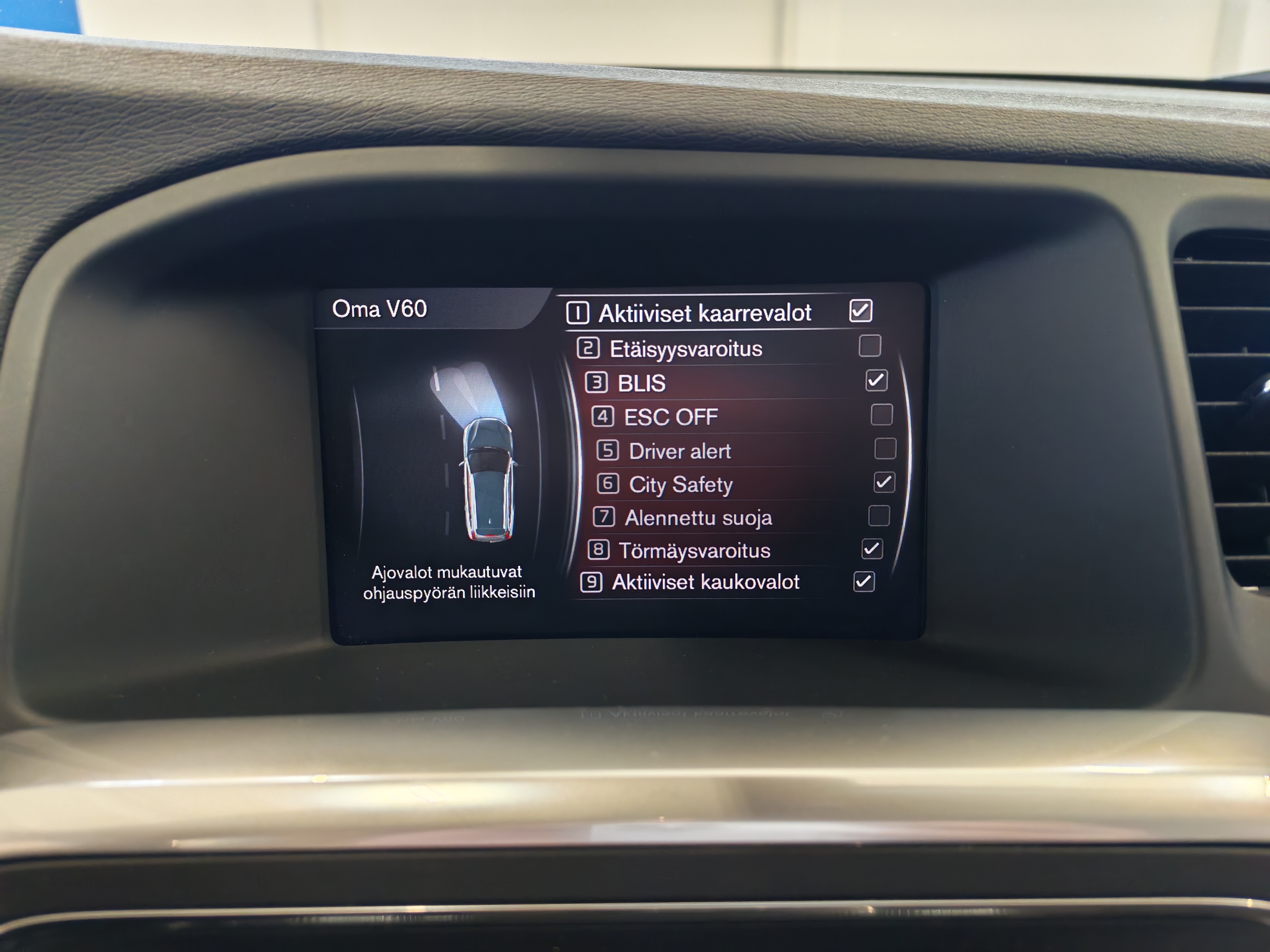 Volvo V60 CROSS COUNTRY D4 AWD SUMMUM AUT