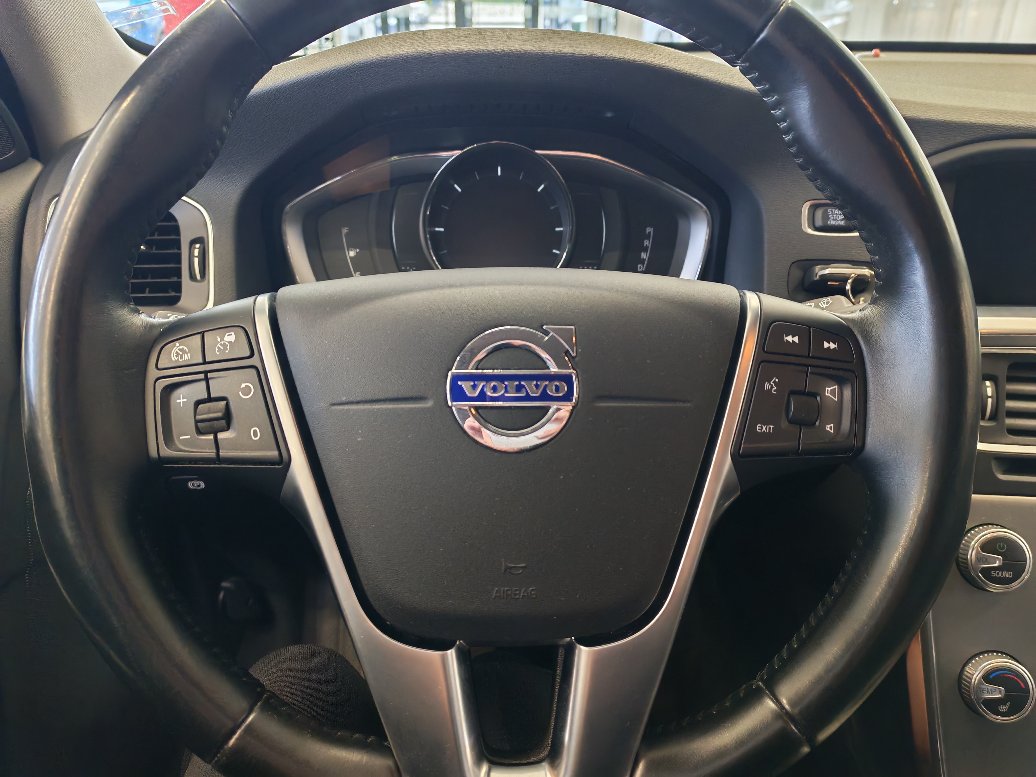 Volvo V60 CROSS COUNTRY D4 AWD SUMMUM AUT