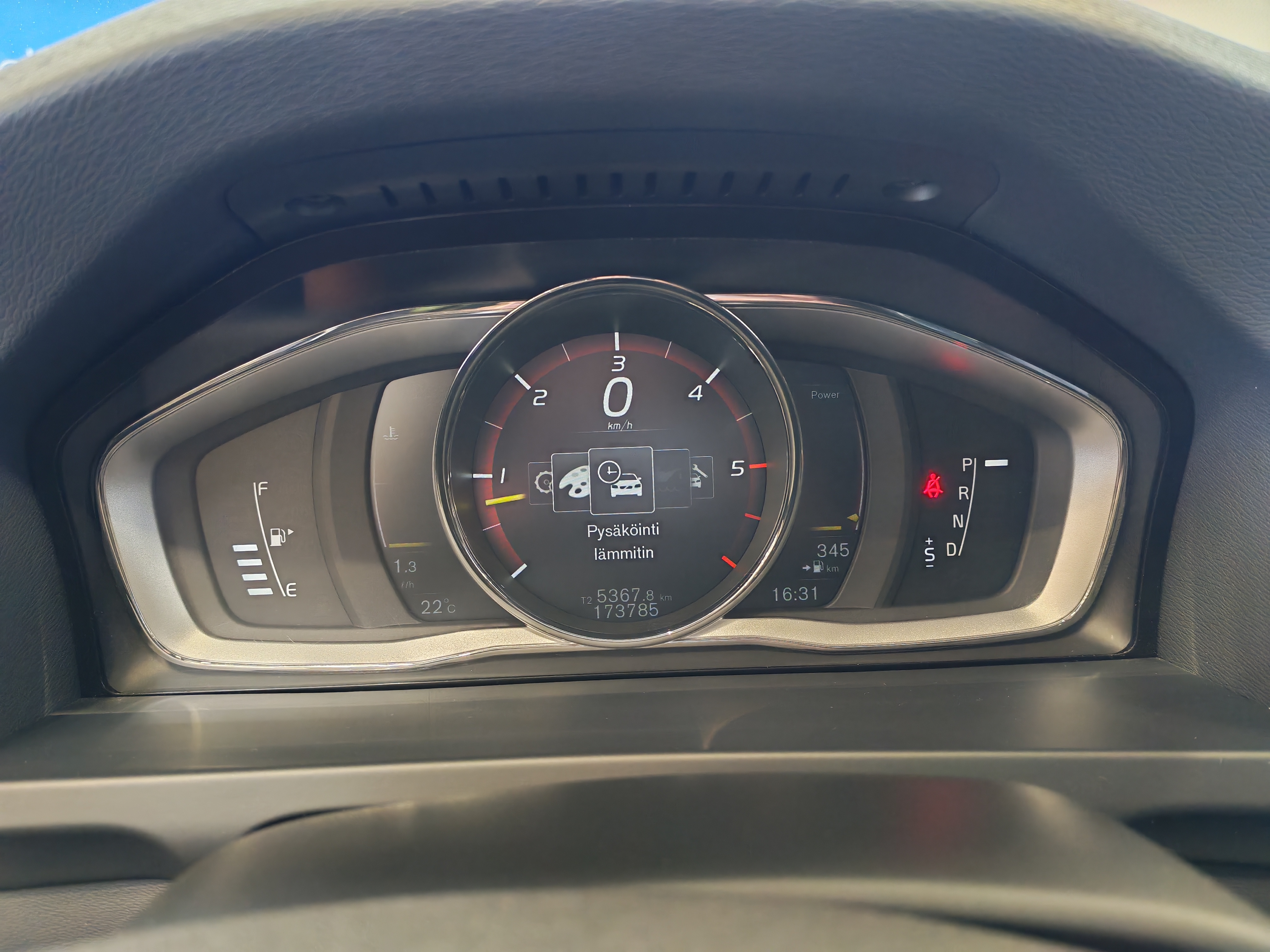 Volvo V60 CROSS COUNTRY D4 AWD SUMMUM AUT