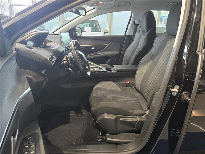 Peugeot 3008 ACTIVE PURETECH 130 AUT.