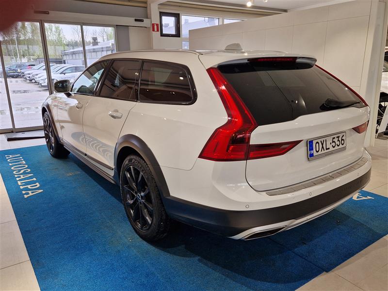 Volvo V90 Cross Country 2018, kuva 4/25