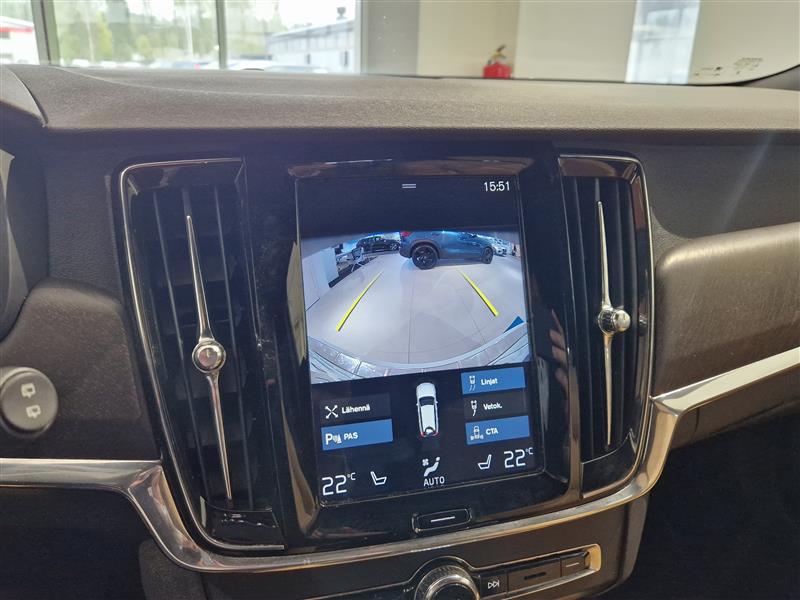 Volvo V90 CROSS COUNTRY D4 AWD PRO AUT. TAKUU 12KK/20TKM