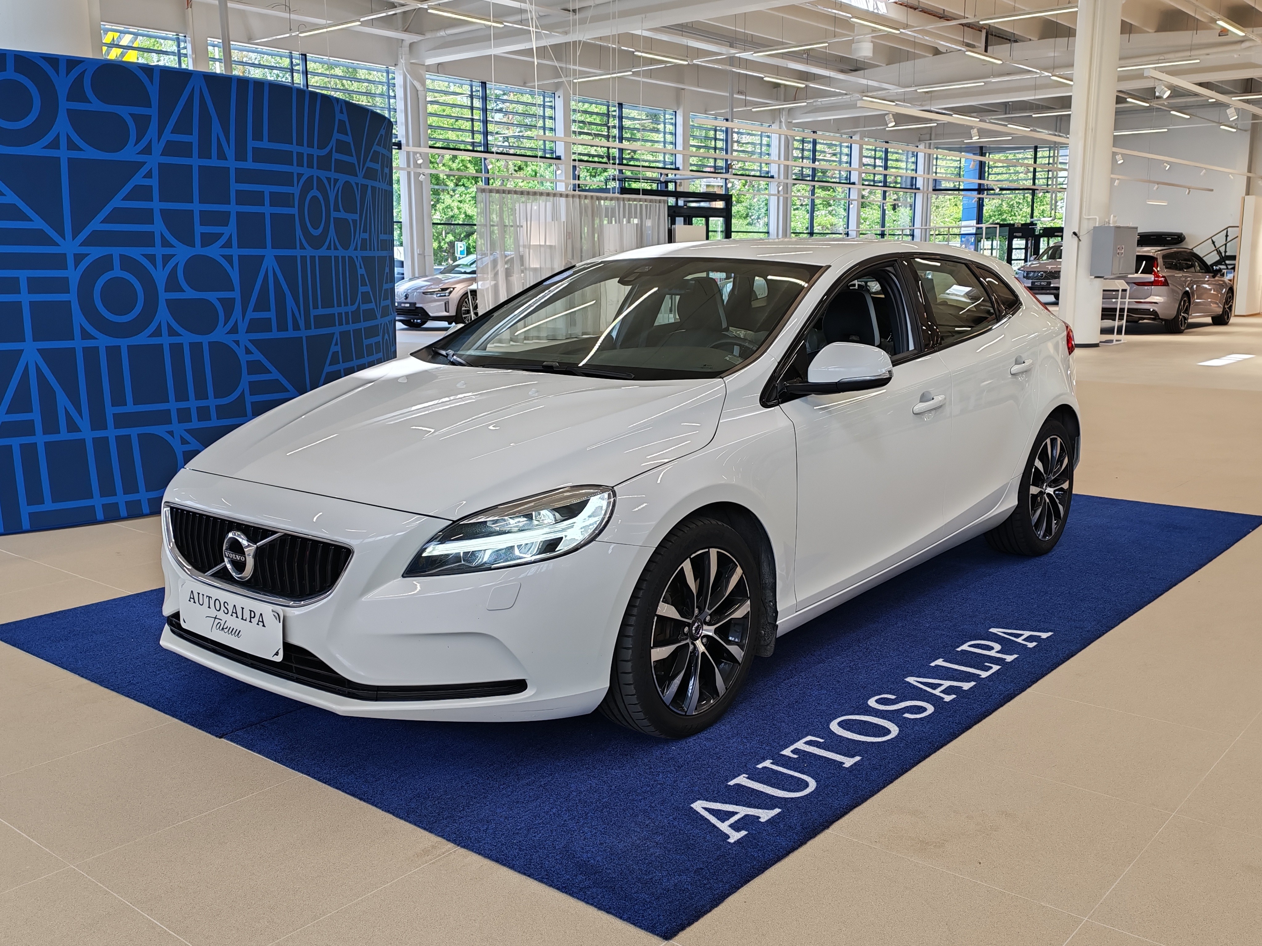 Volvo V40 D2 DYNAMIC EDITION AUT TAKUU 12KK/20TKM